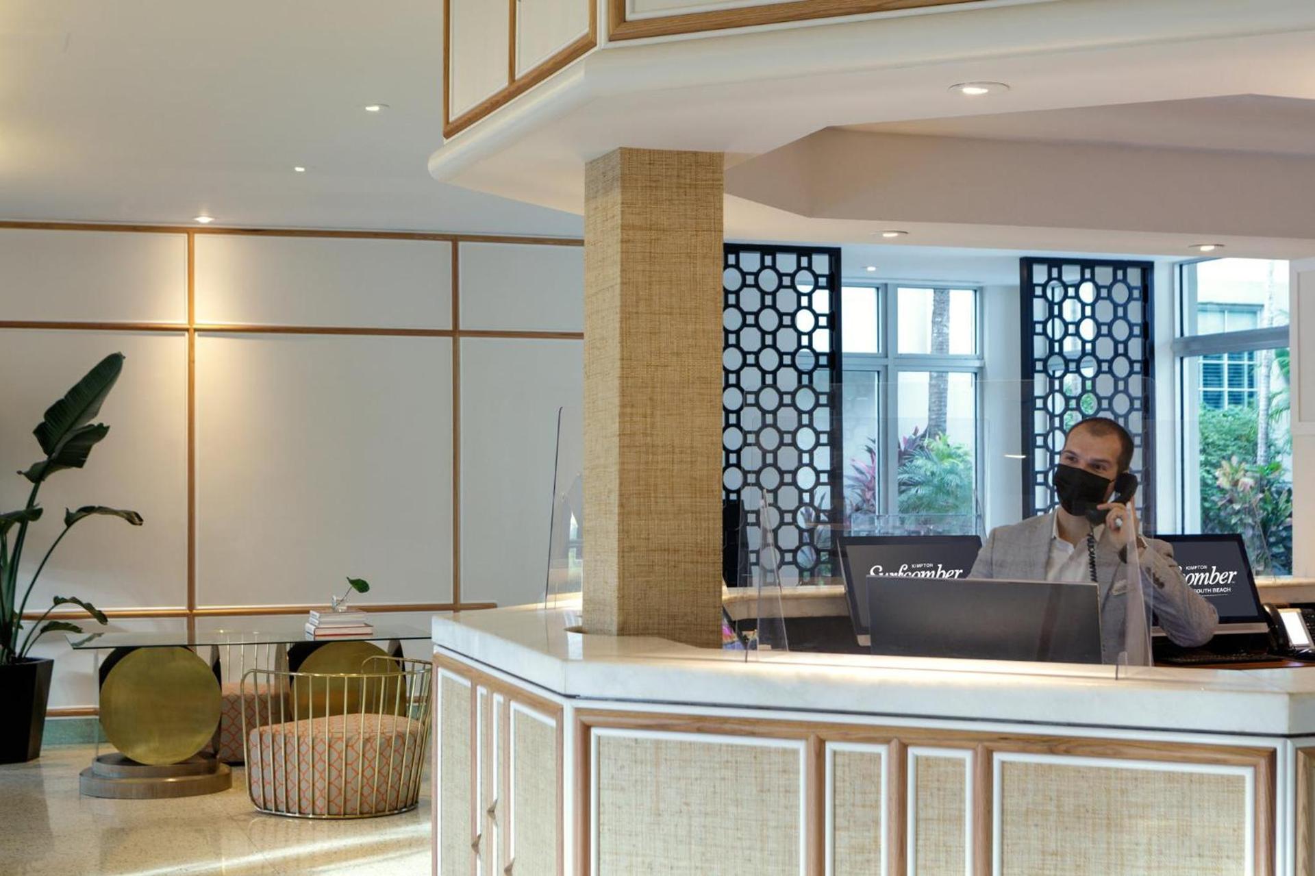 Kimpton Surfcomber Hotel by IHG photo 10
