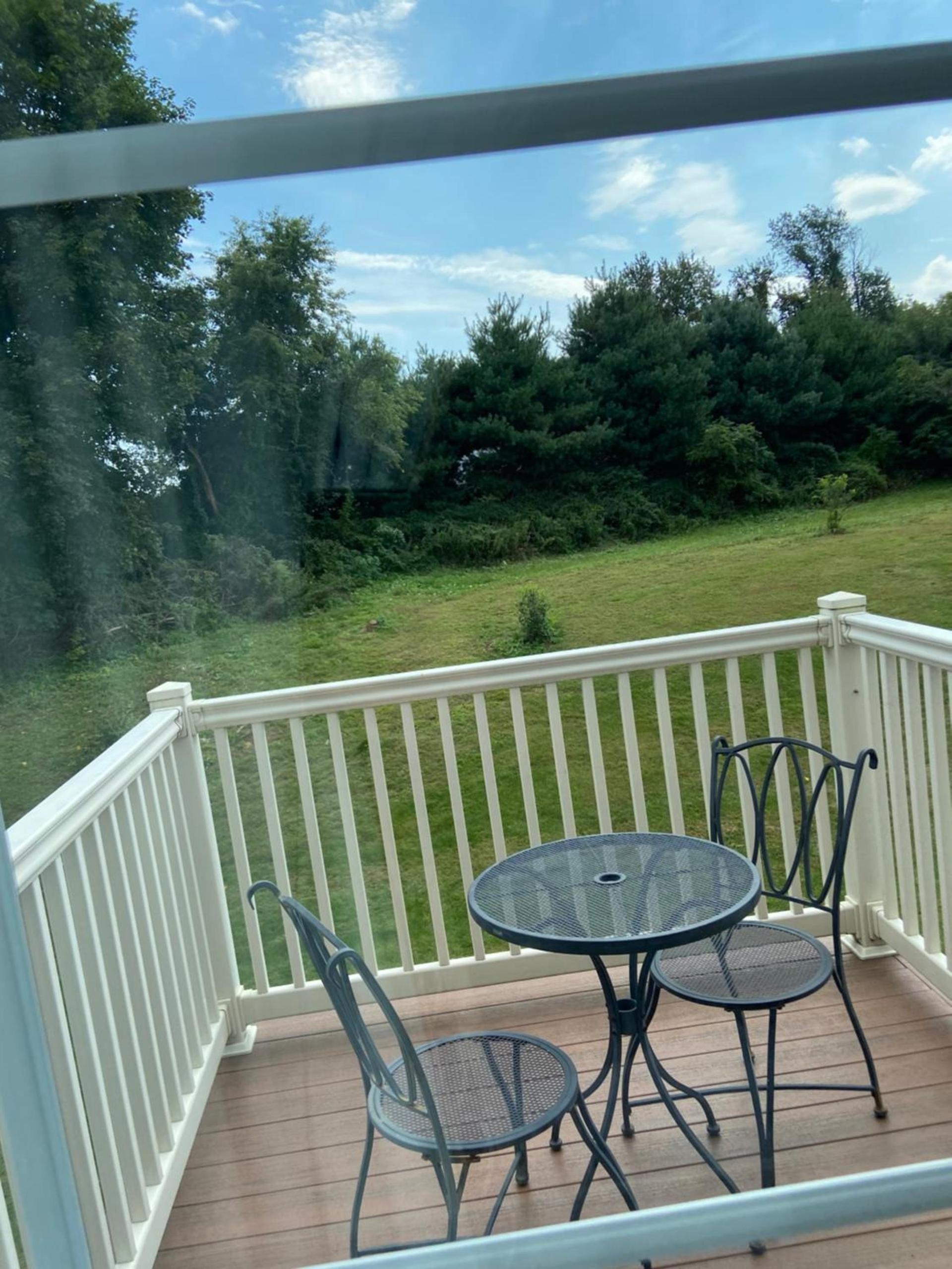 Brinton Suites photo 43