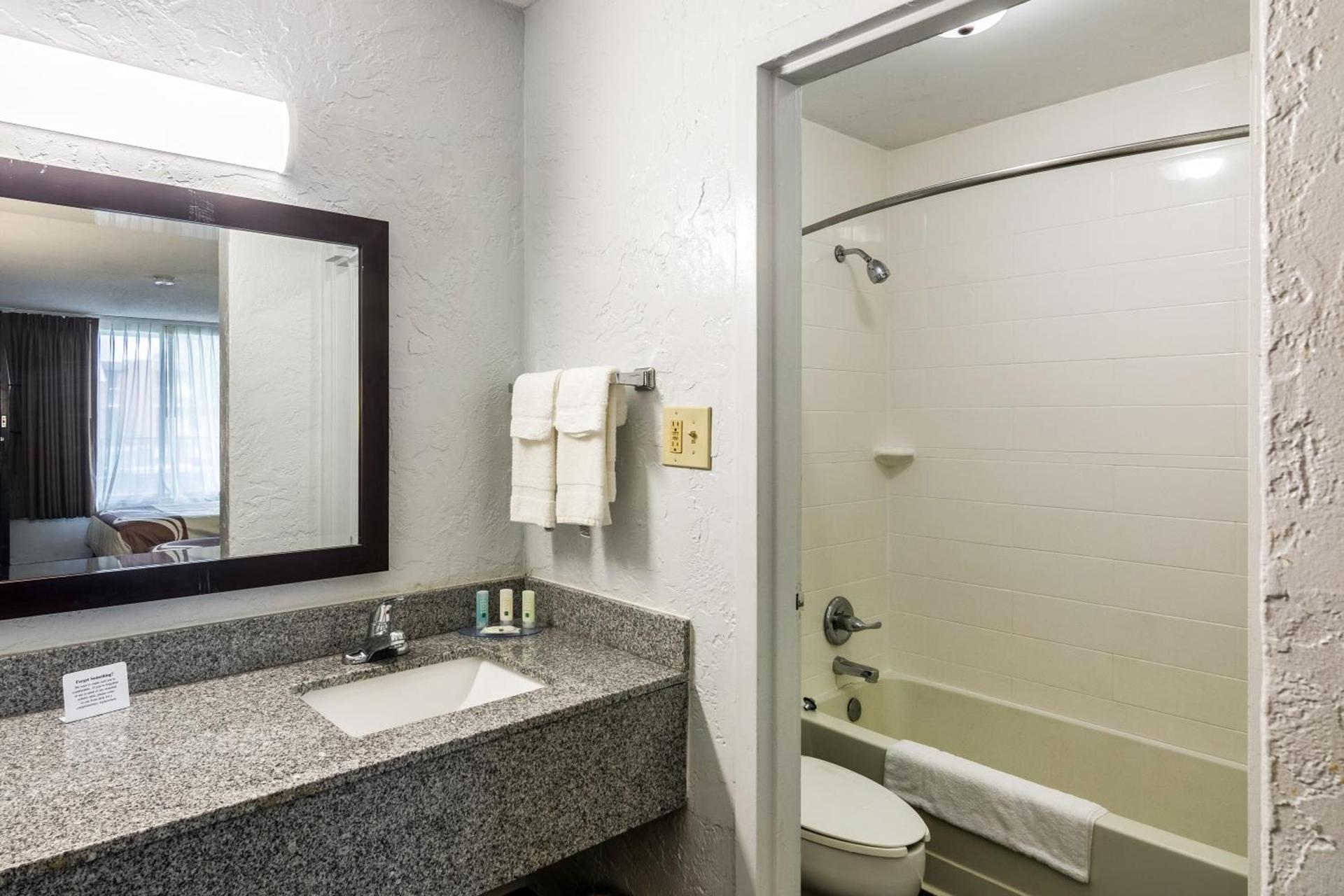 Rest and Relax Inn photo 19