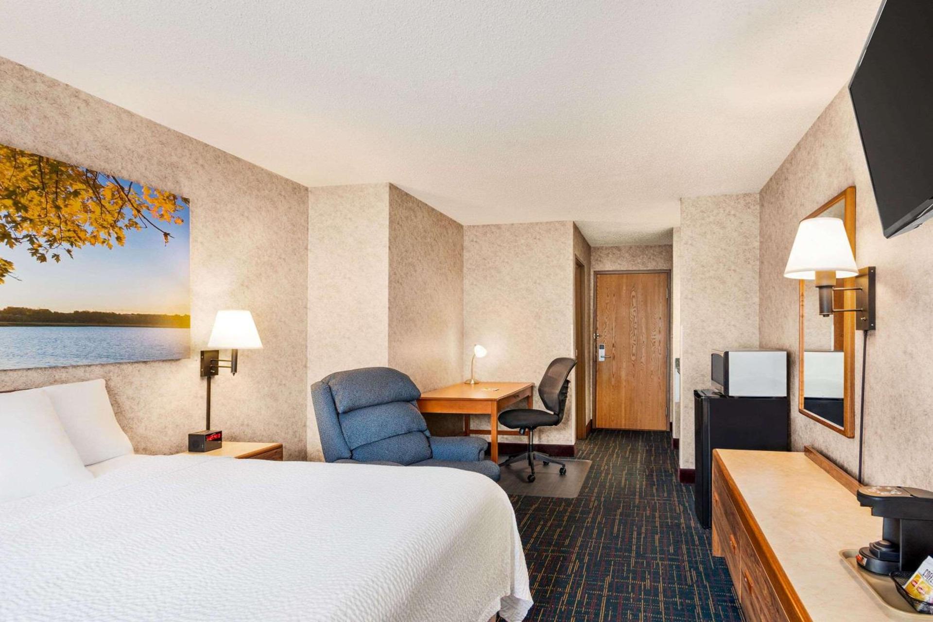 Days Inn by Wyndham Hurley photo 10