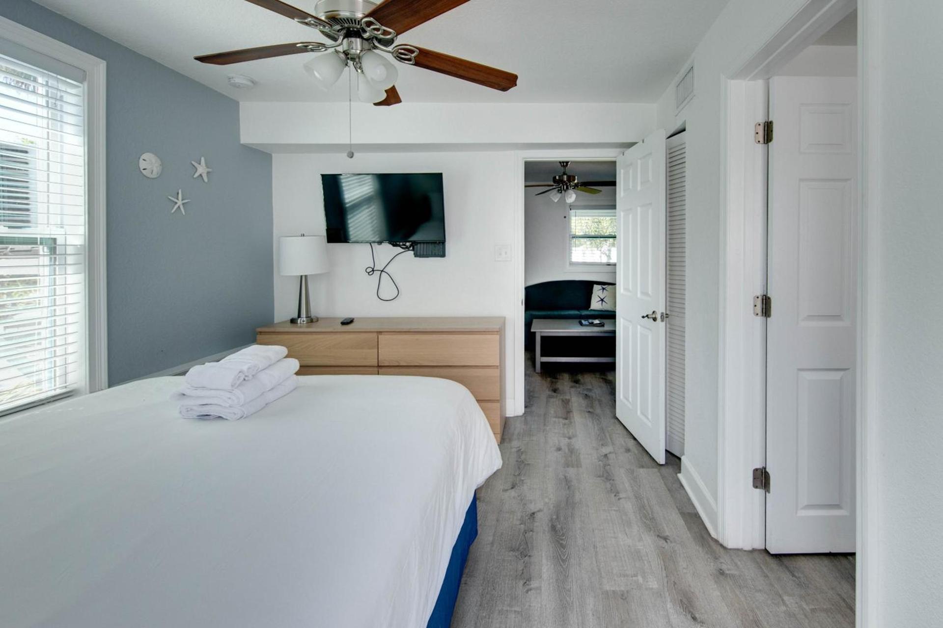 Silver Sands photo 23