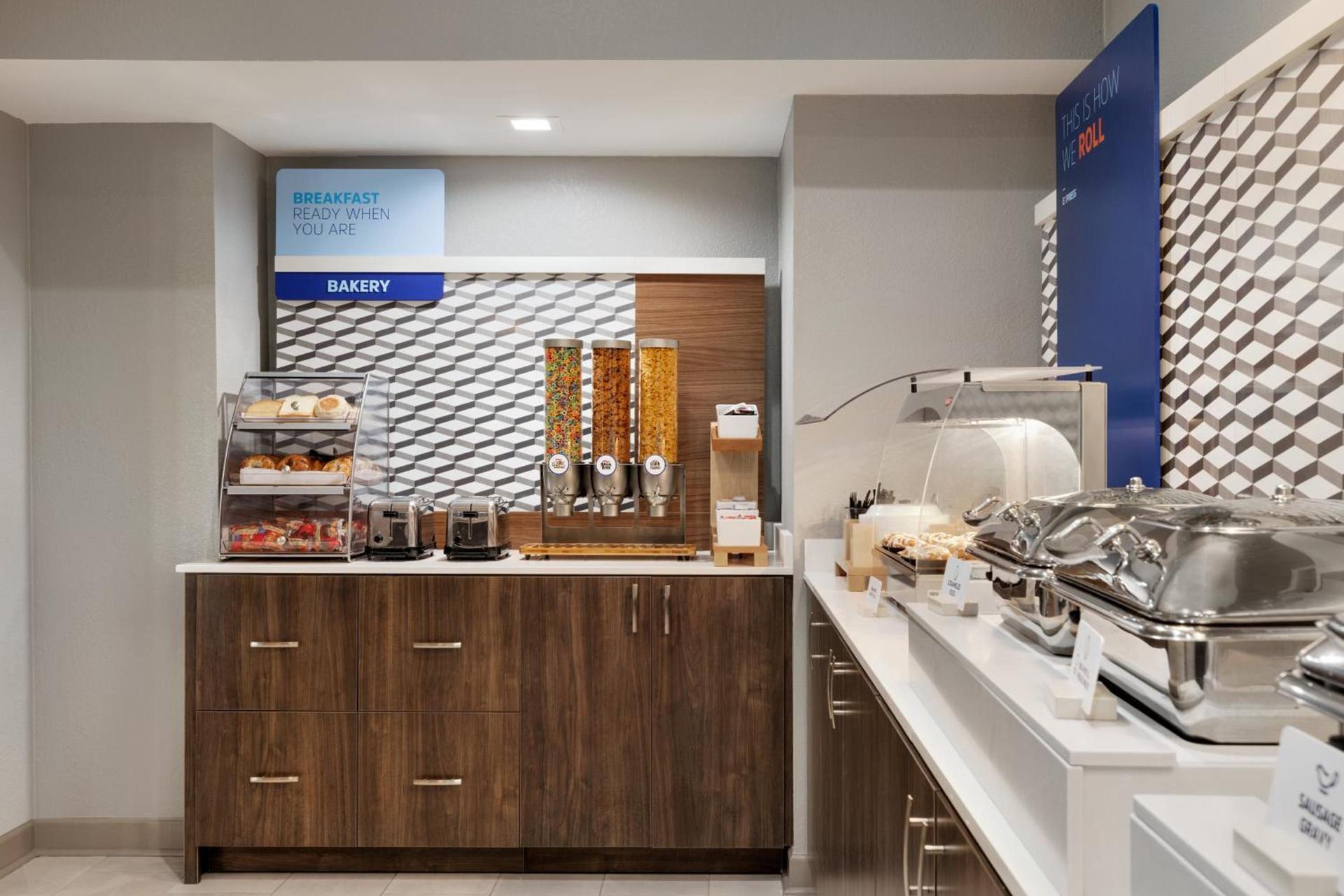 Holiday Inn Express & Suites Opelousas by IHG photo 20