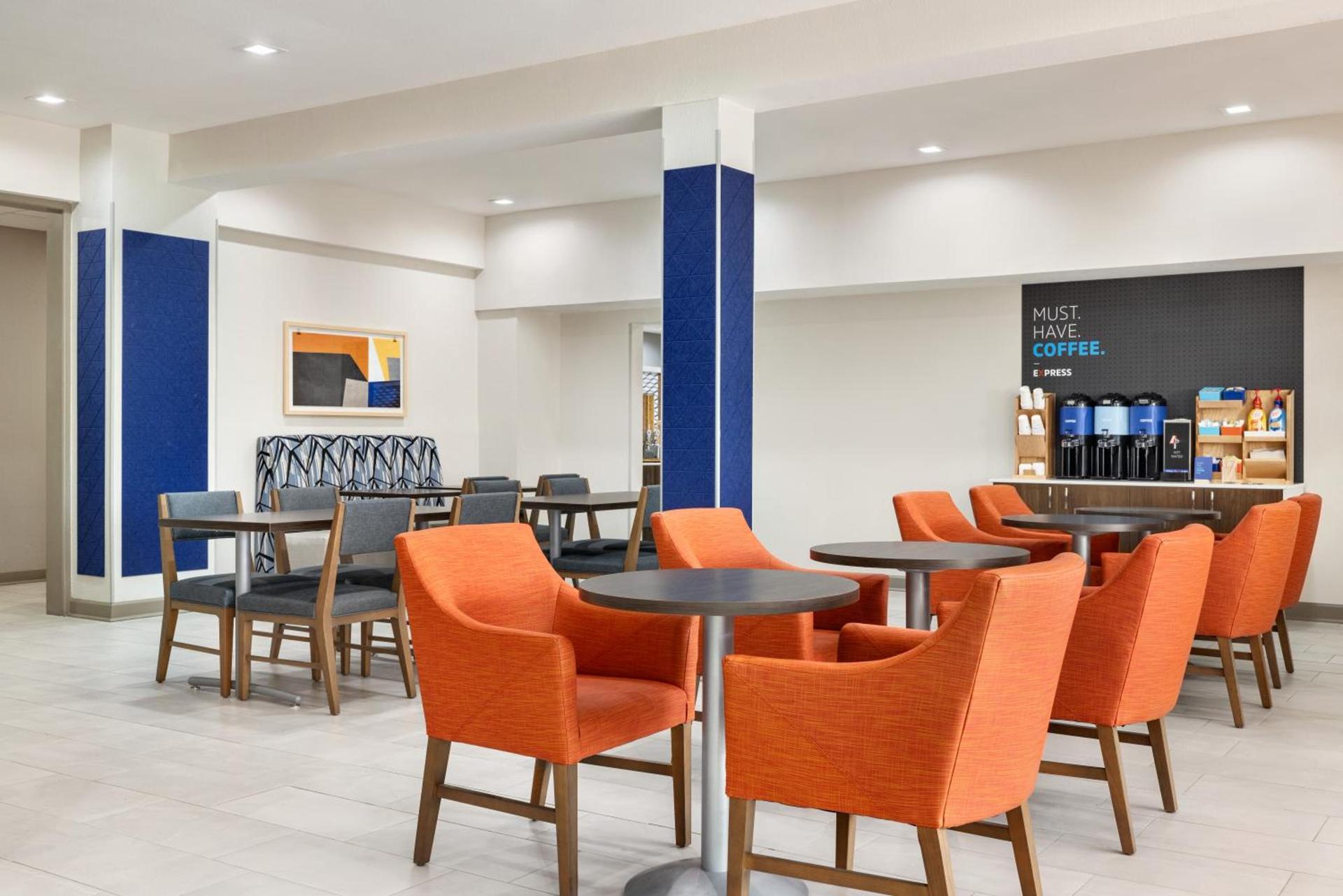 Holiday Inn Express & Suites Opelousas by IHG photo 18