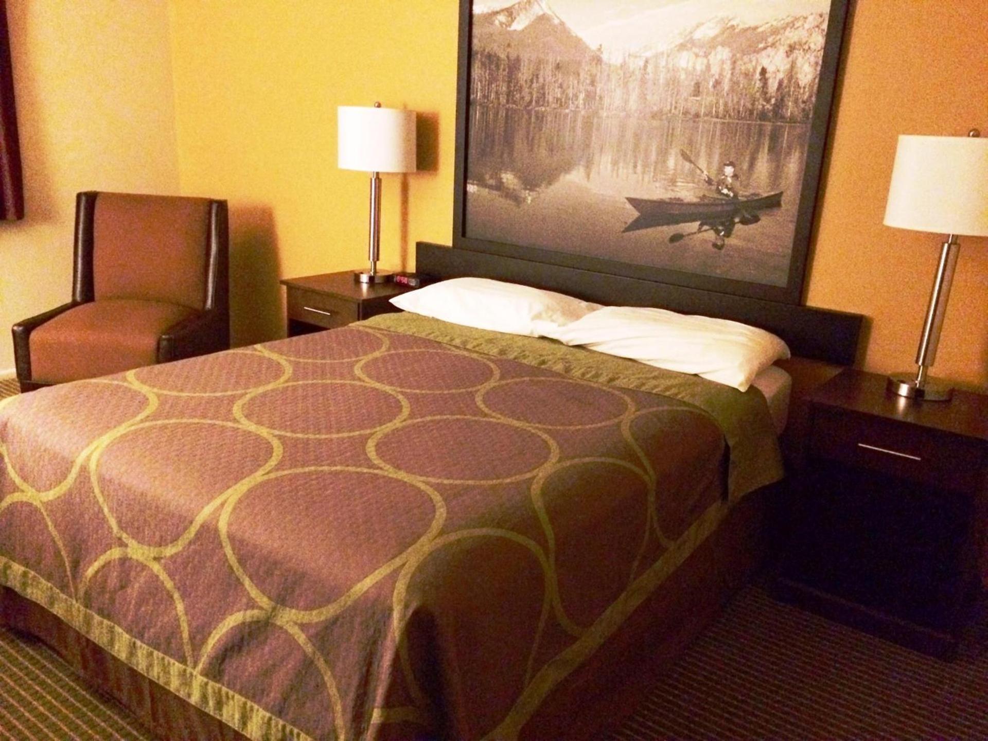 Super 8 by Wyndham Idaho Falls photo 27