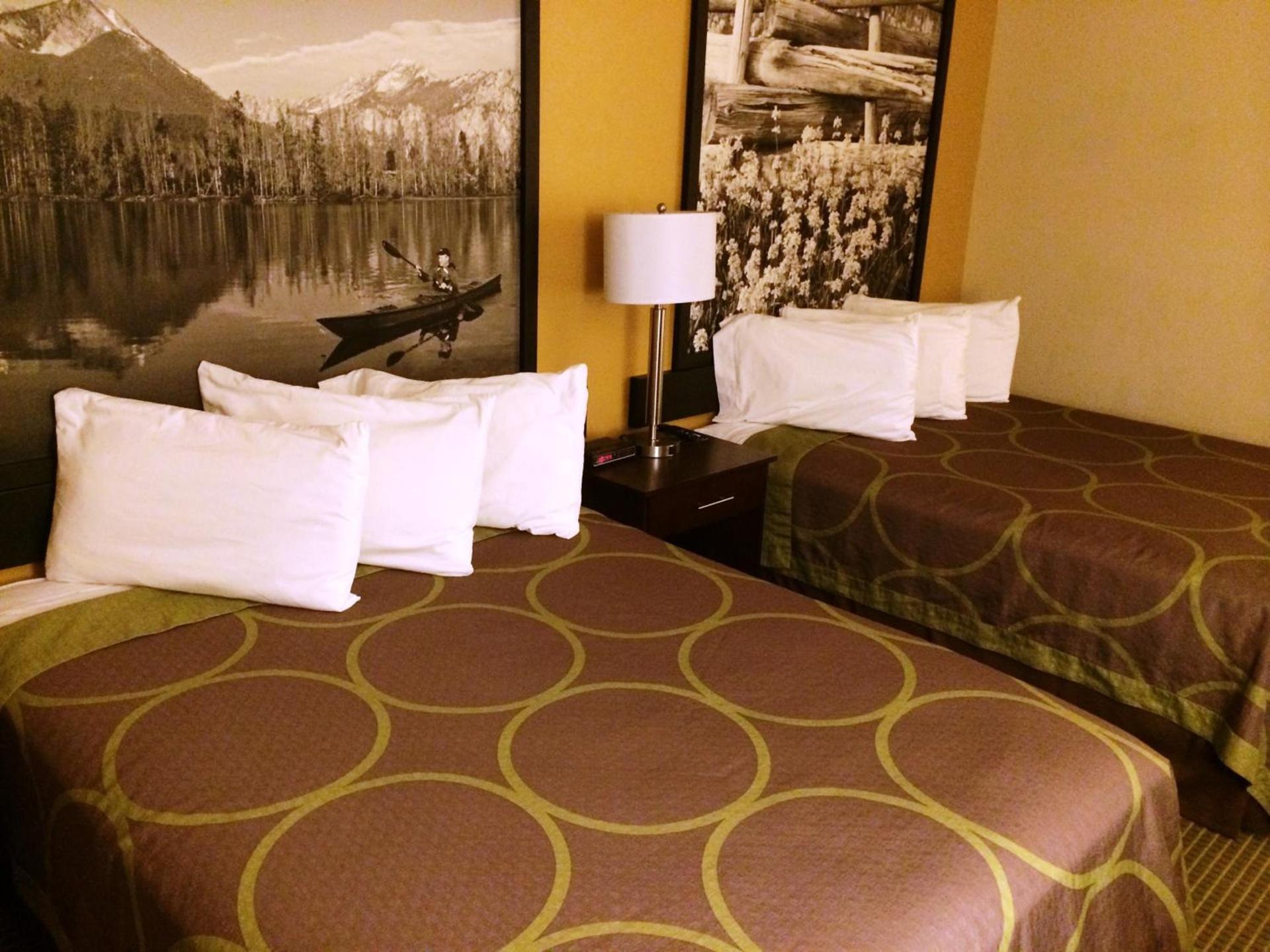Super 8 by Wyndham Idaho Falls photo 39