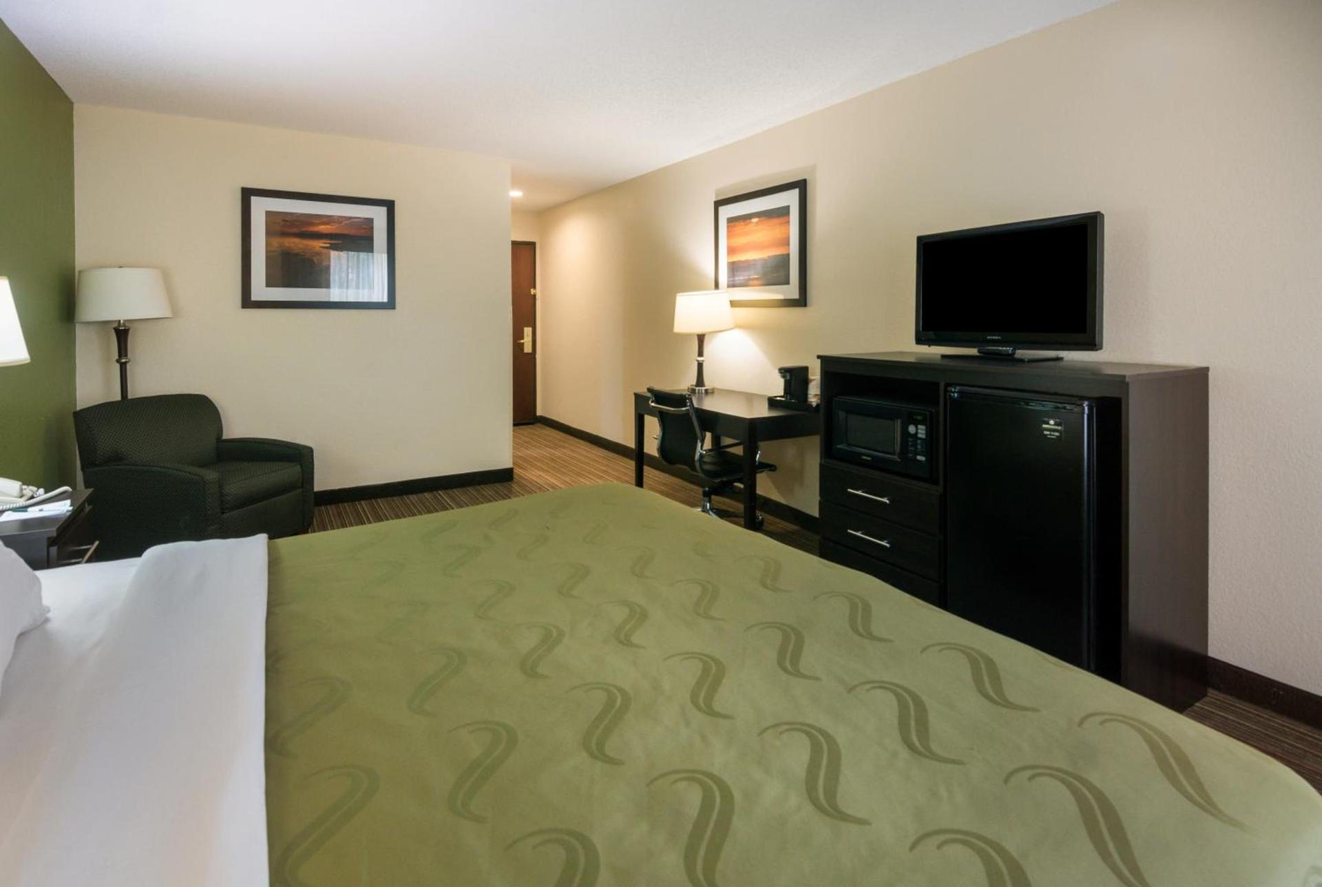 Quality Inn & Suites - Granbury photo 57