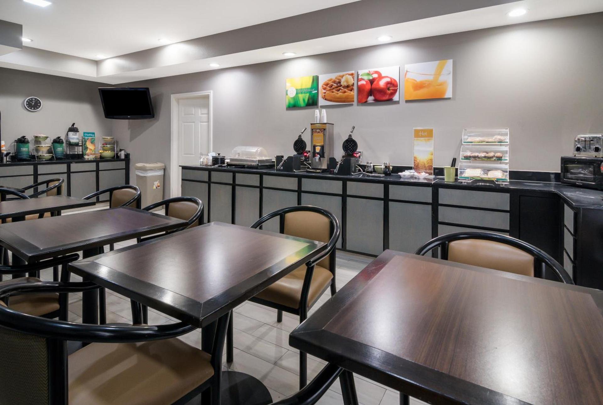 Quality Inn & Suites - Granbury photo 52