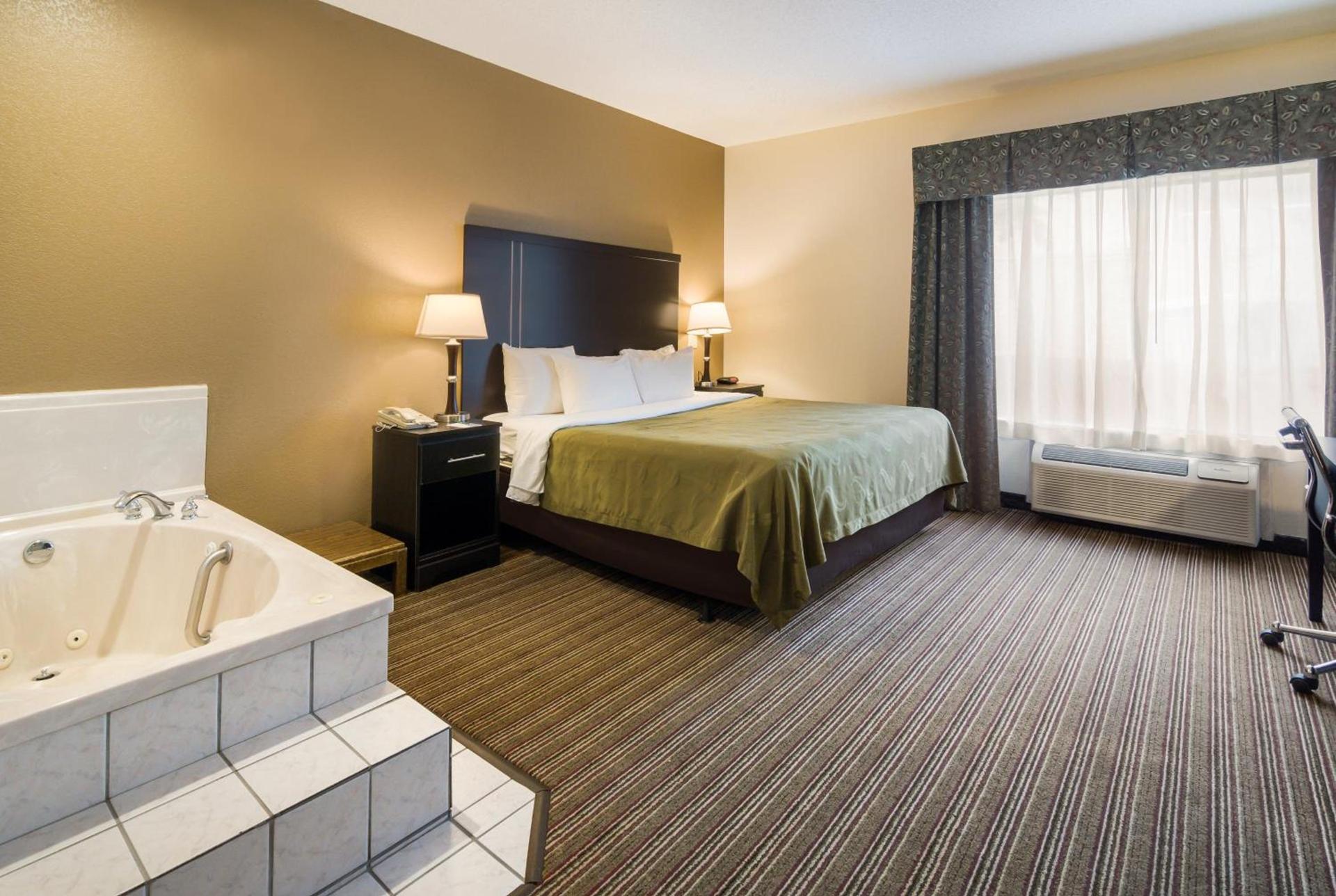 Quality Inn & Suites - Granbury photo 58
