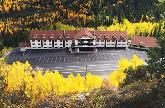 Monarch Mountain Lodge photo 26