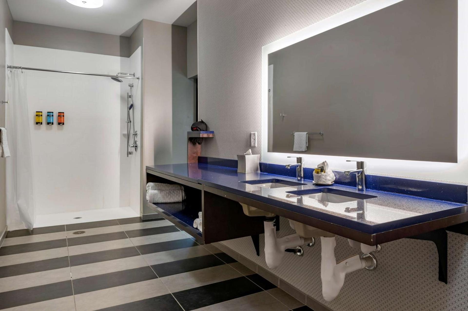 Holiday Inn Express Lexington - Horse Park Area by IHG photo 19