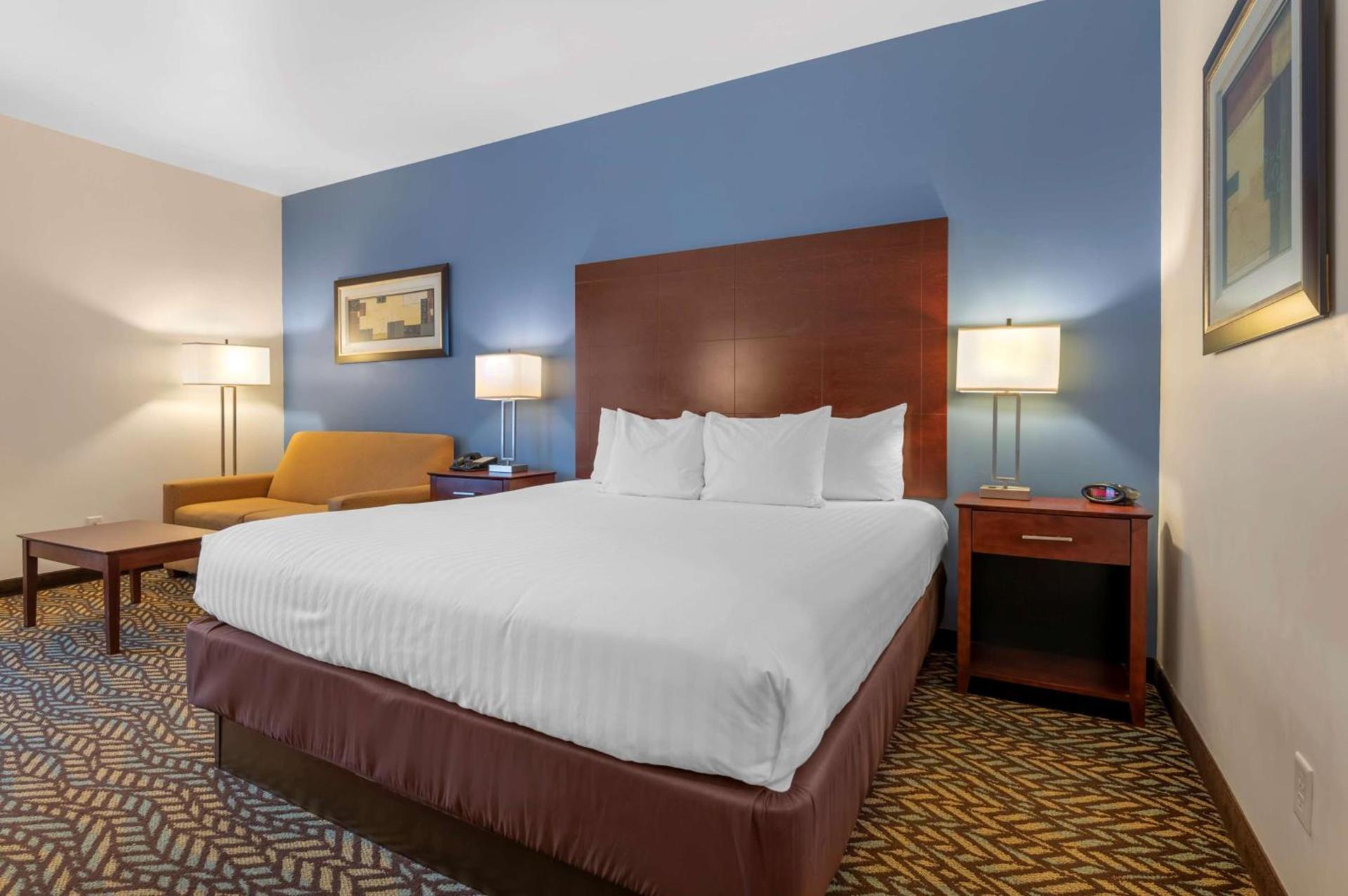 Best Western Plus Covered Bridge Inn photo 2