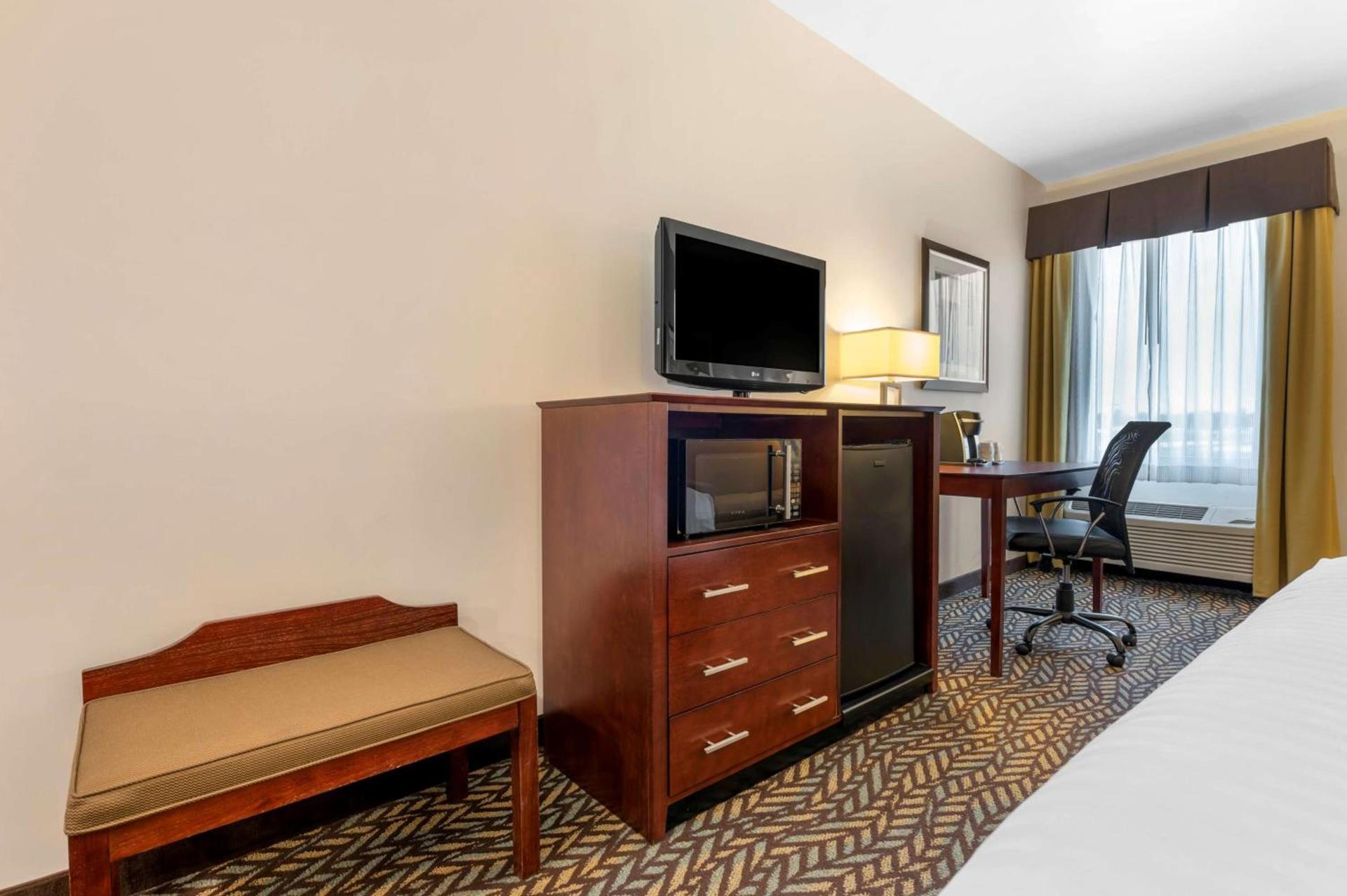 Best Western Plus Covered Bridge Inn photo 11