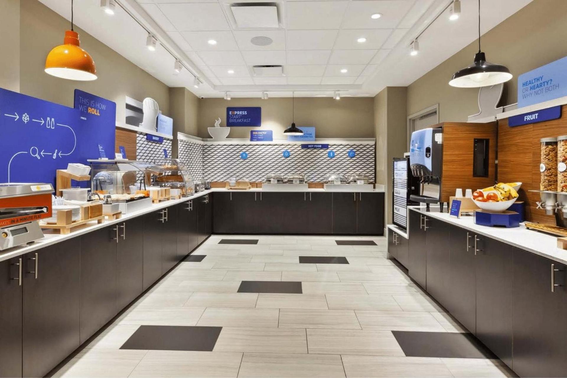 Holiday Inn Express & Suites Jersey City - Holland Tunnel by IHG photo 43