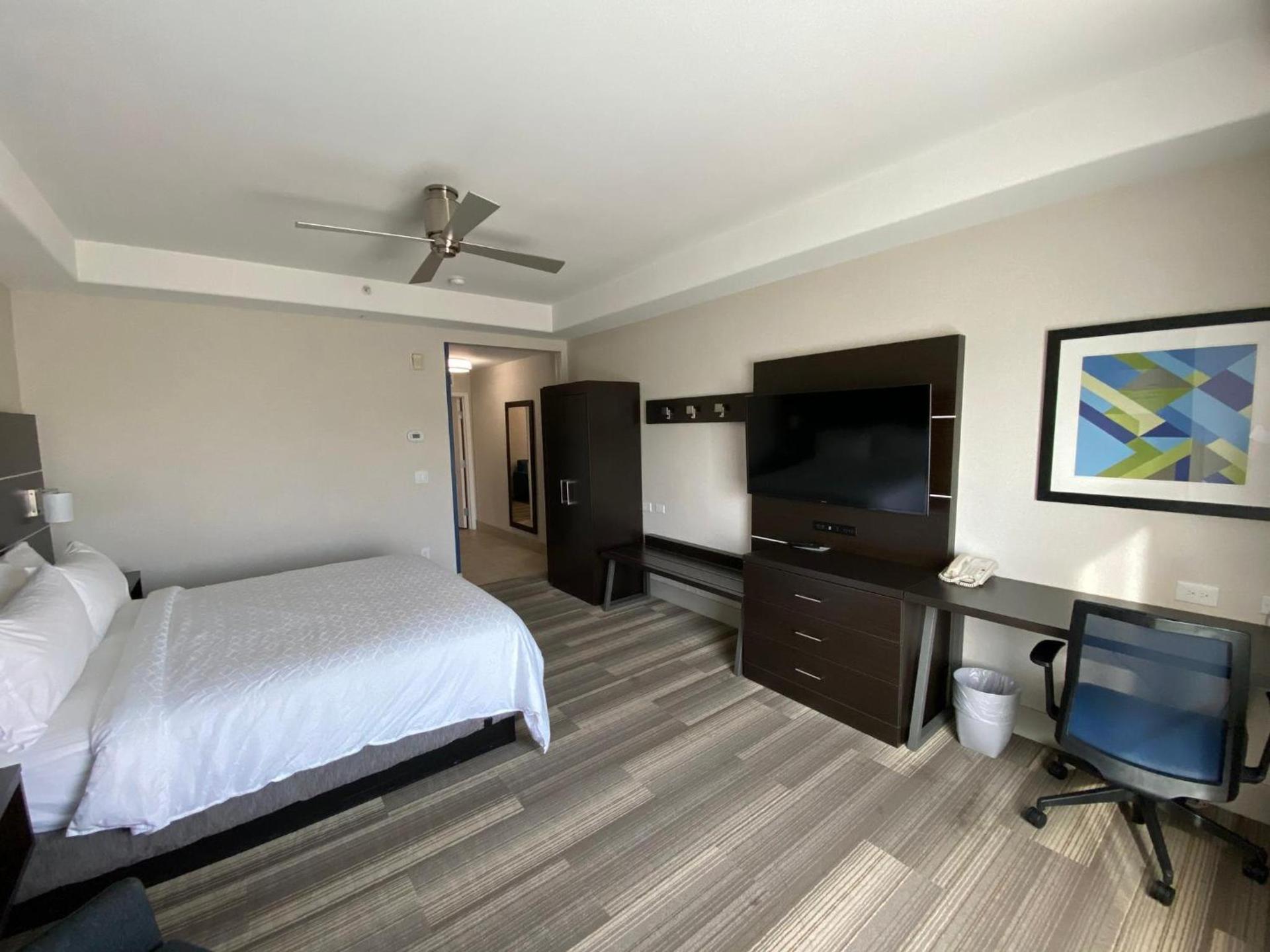 Holiday Inn Express Hotel & Suites El Dorado Hills by IHG photo 40