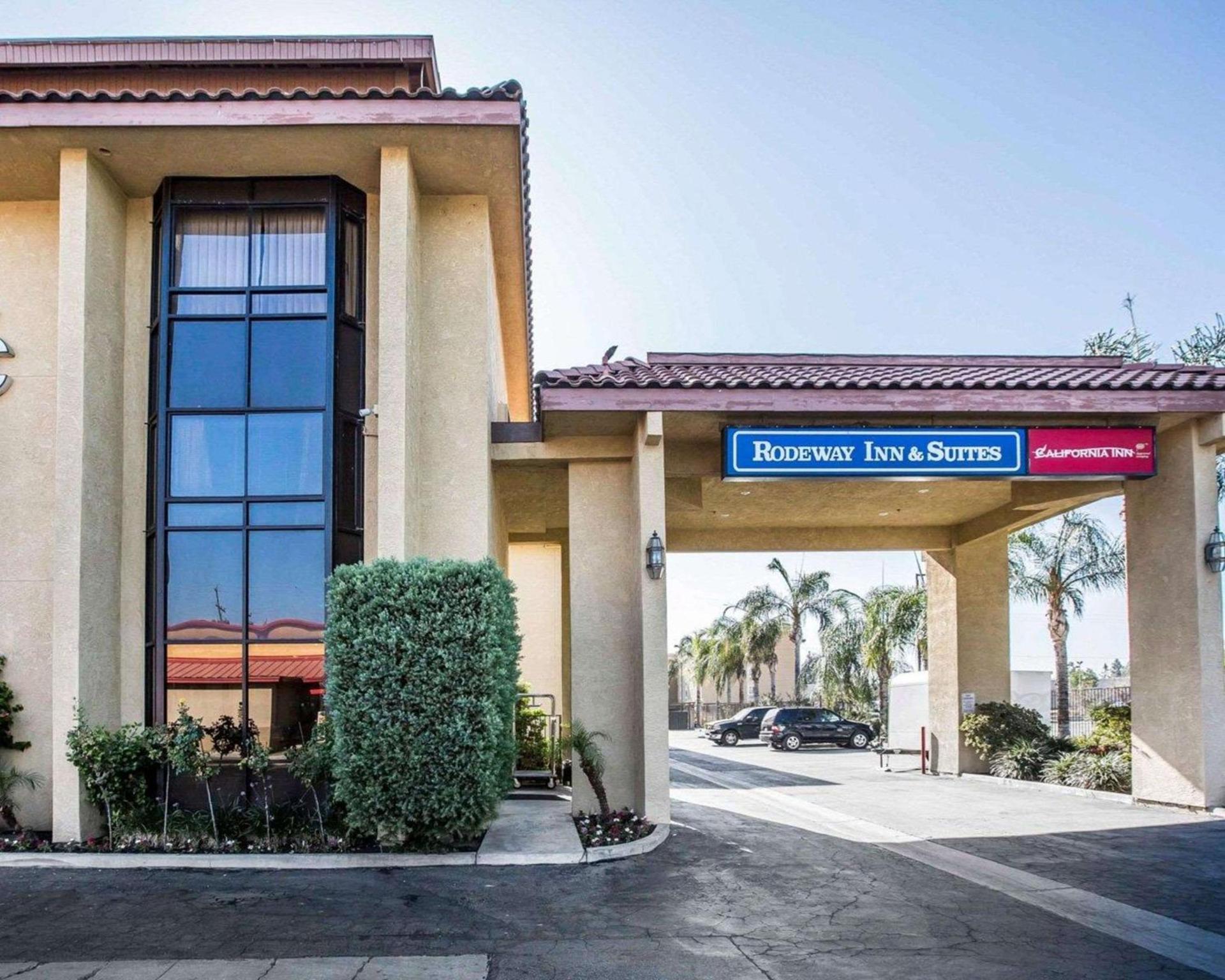 California Inn and Suites Bakersfield photo 3