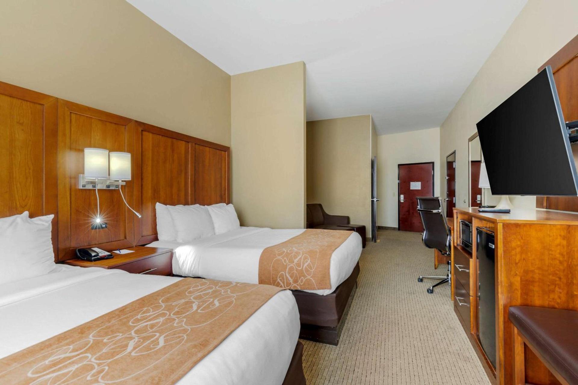 Comfort Suites Pflugerville - Austin North photo 20