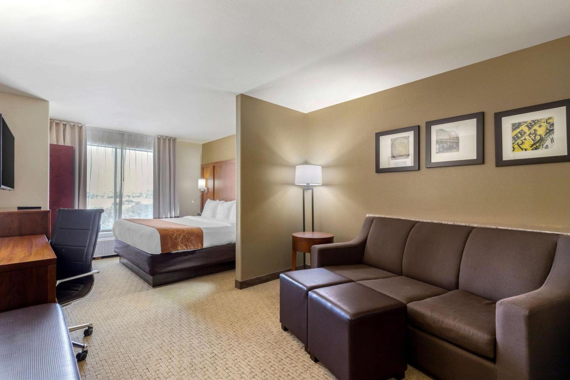 Comfort Suites Pflugerville - Austin North photo 21