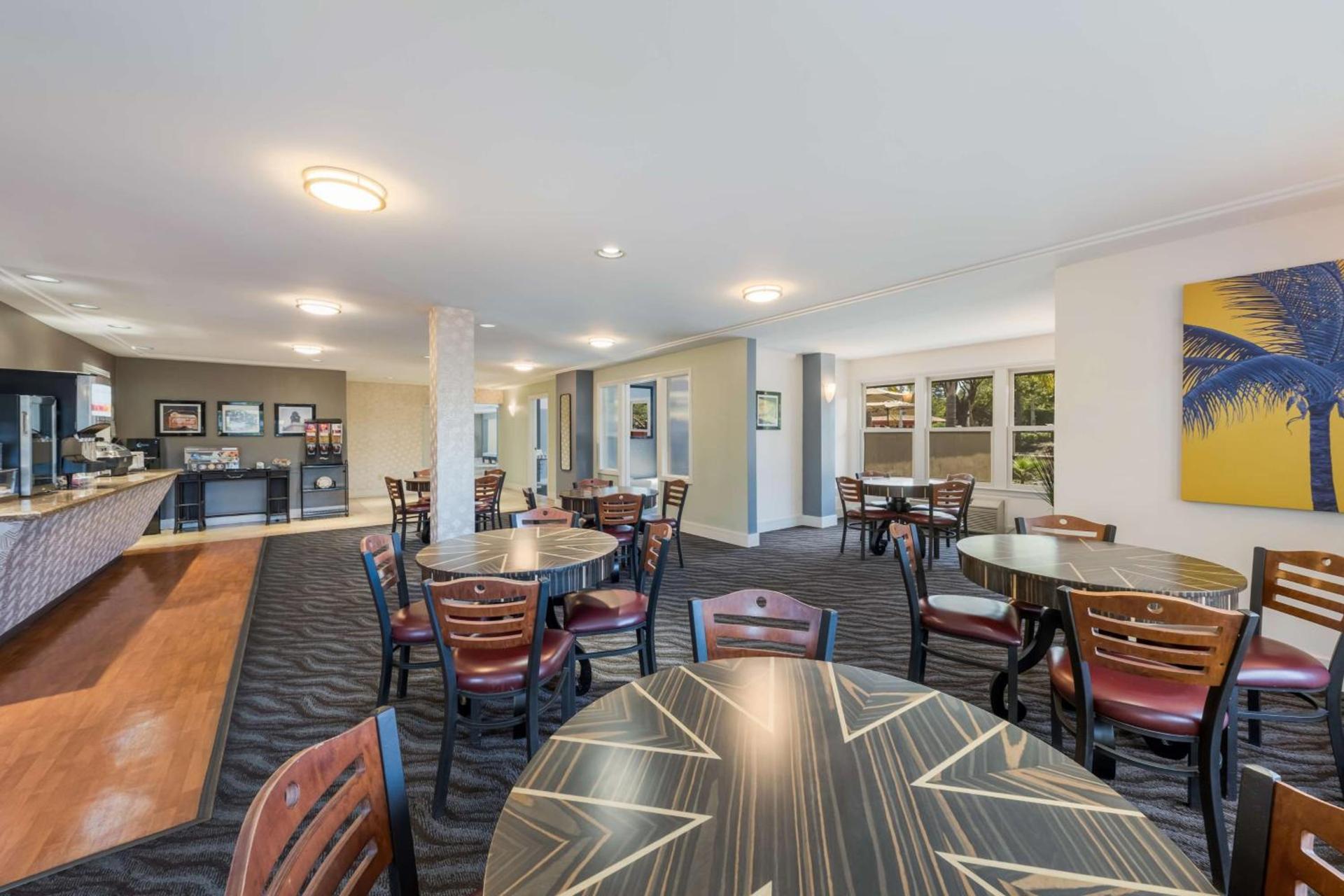SureStay Plus Hotel by Best Western Mountain View photo 43
