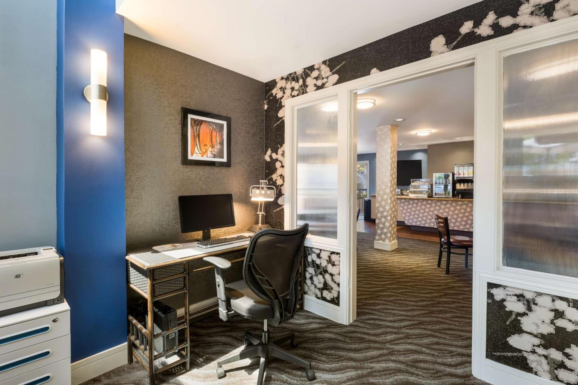 SureStay Plus Hotel by Best Western Mountain View photo 42