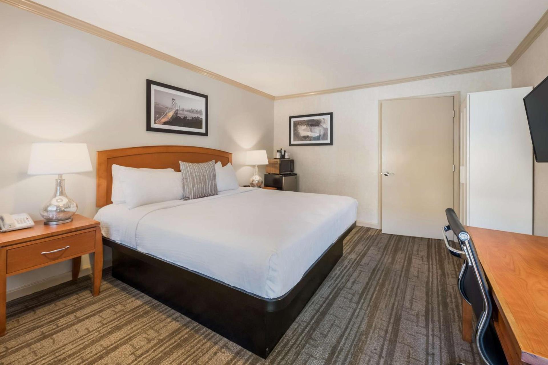 SureStay Plus Hotel by Best Western Mountain View photo 17