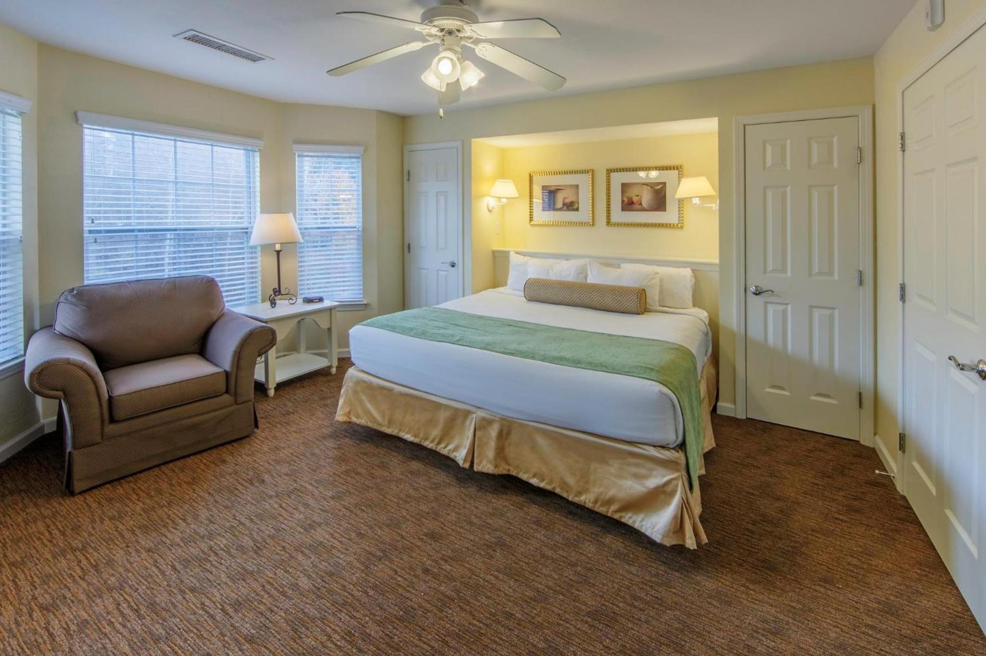 Holiday Inn Club Vacations Oak n Spruce Resort in the Berkshires photo 14