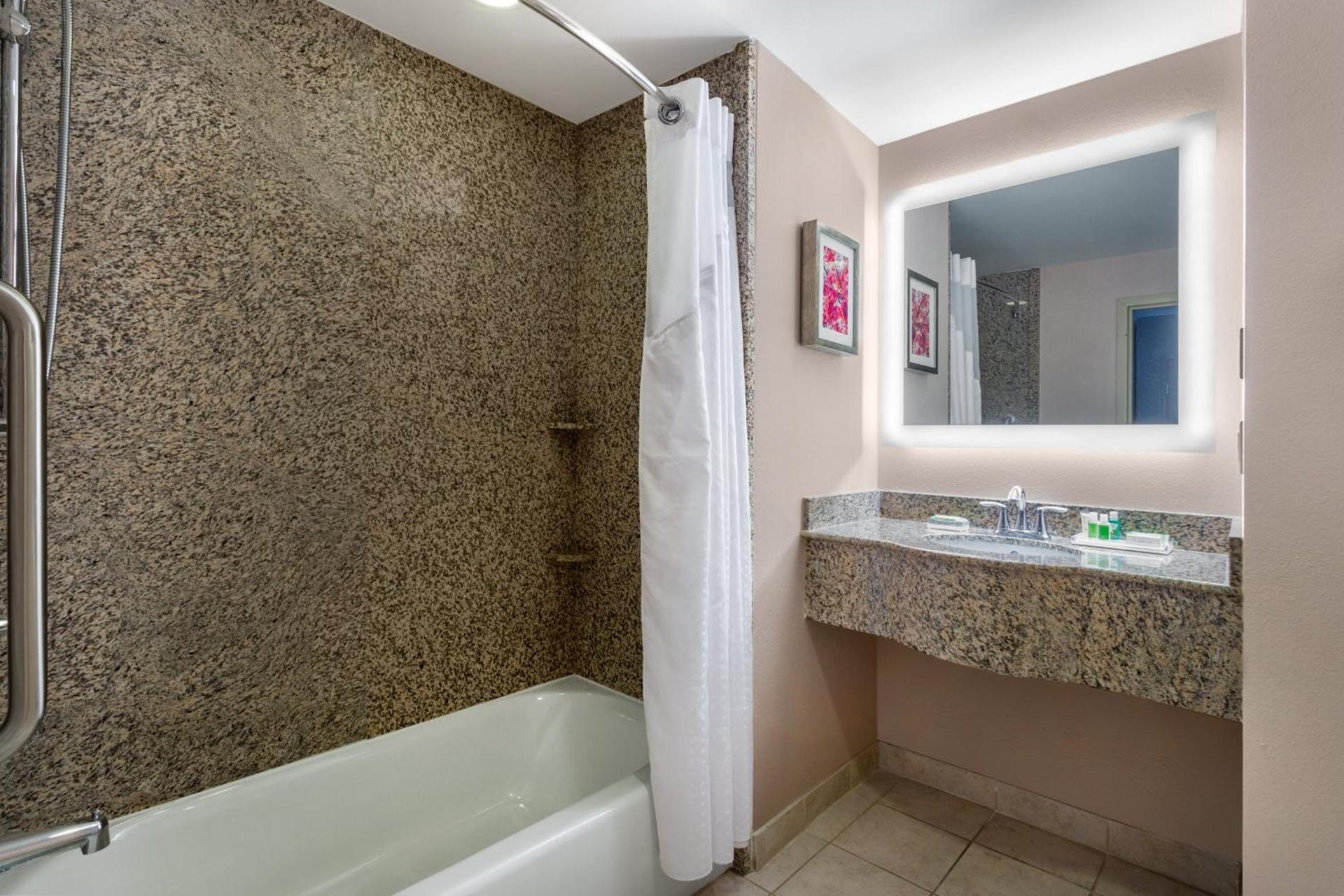 Holiday Inn Winter Haven by IHG photo 6