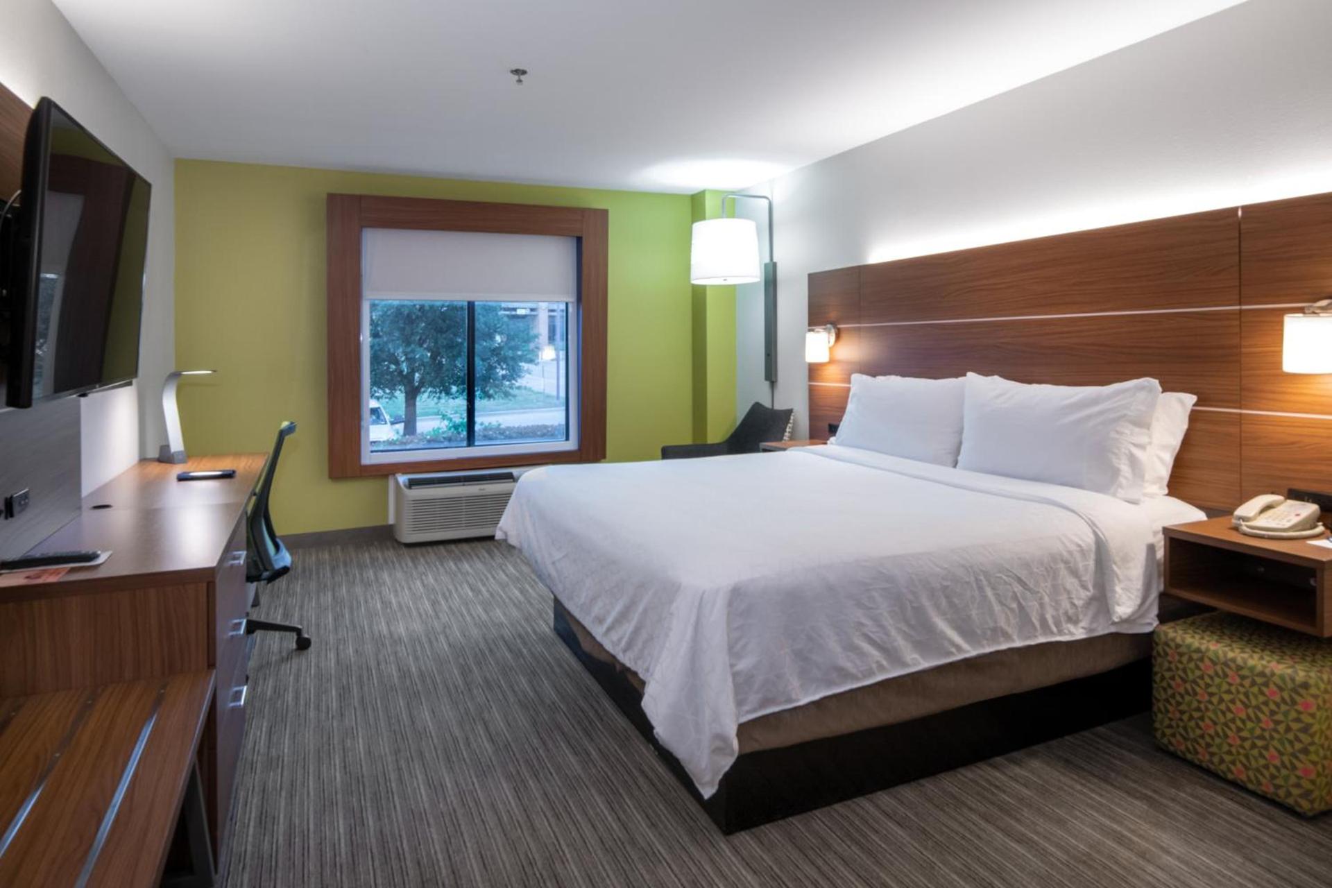 Holiday Inn Express Arlington Interstate 20 Parks Mall by IHG photo 15