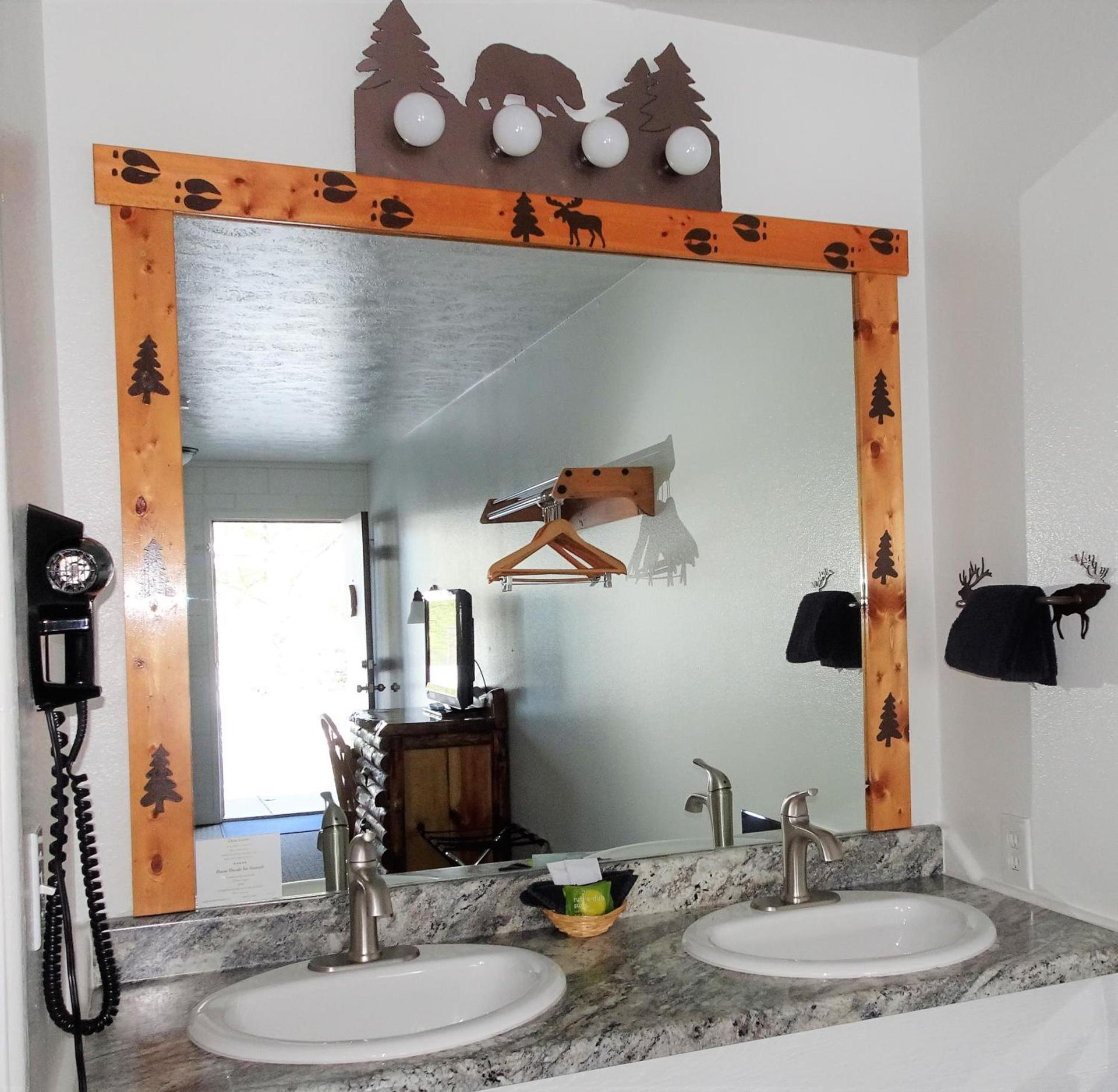 Eagle's Nest Motel photo 26
