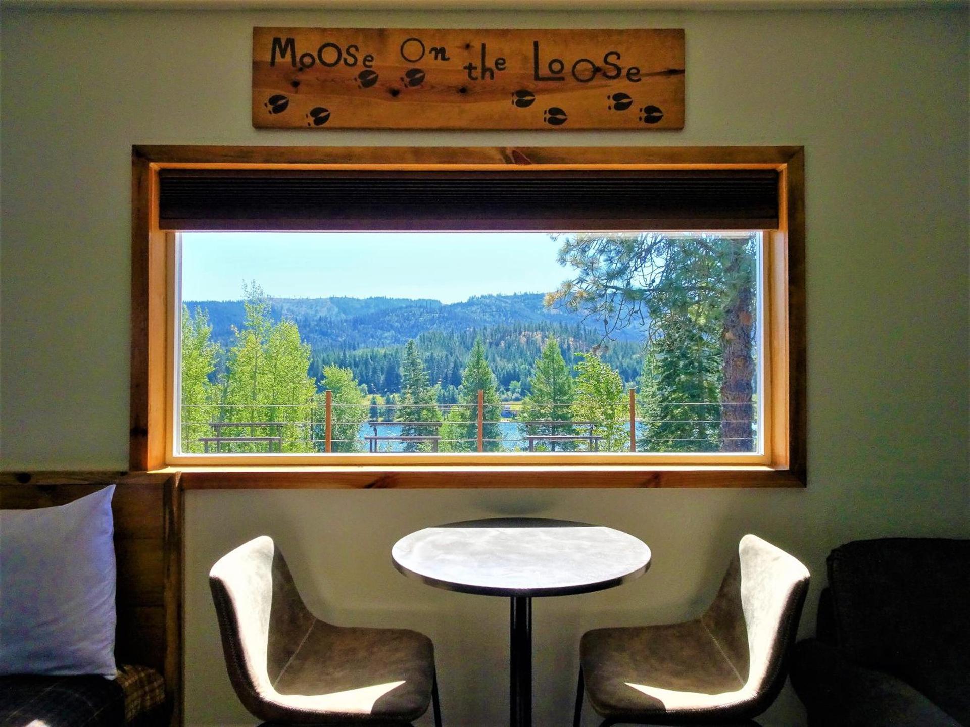 Eagle's Nest Motel photo 15