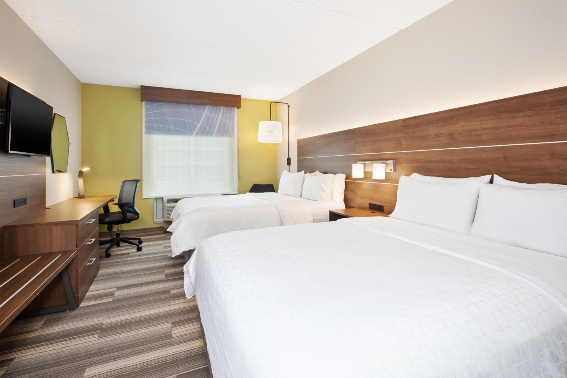 Holiday Inn Express Hotel & Suites Warrenton by IHG photo 45