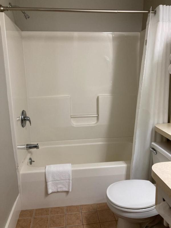 Country Squire Inn and Suites photo 4