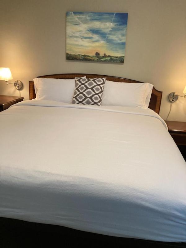 Country Squire Inn and Suites photo 6