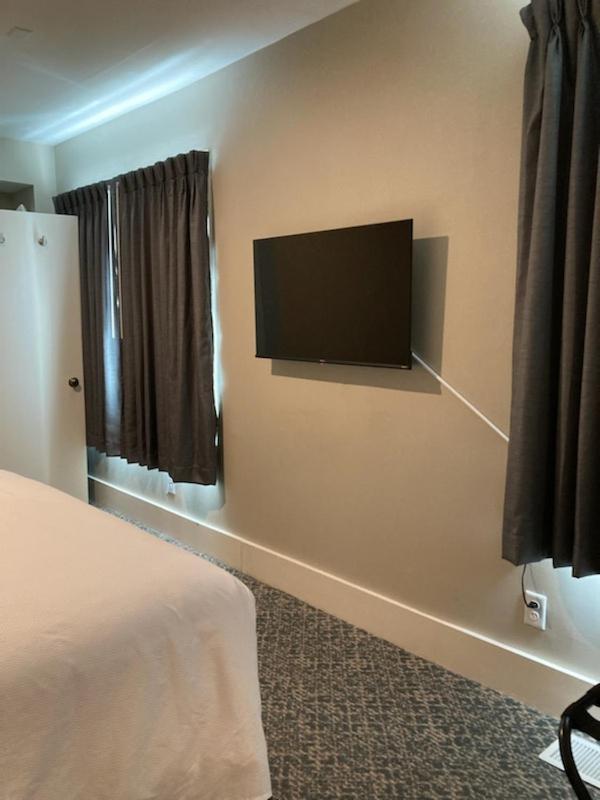 Country Squire Inn and Suites photo 9