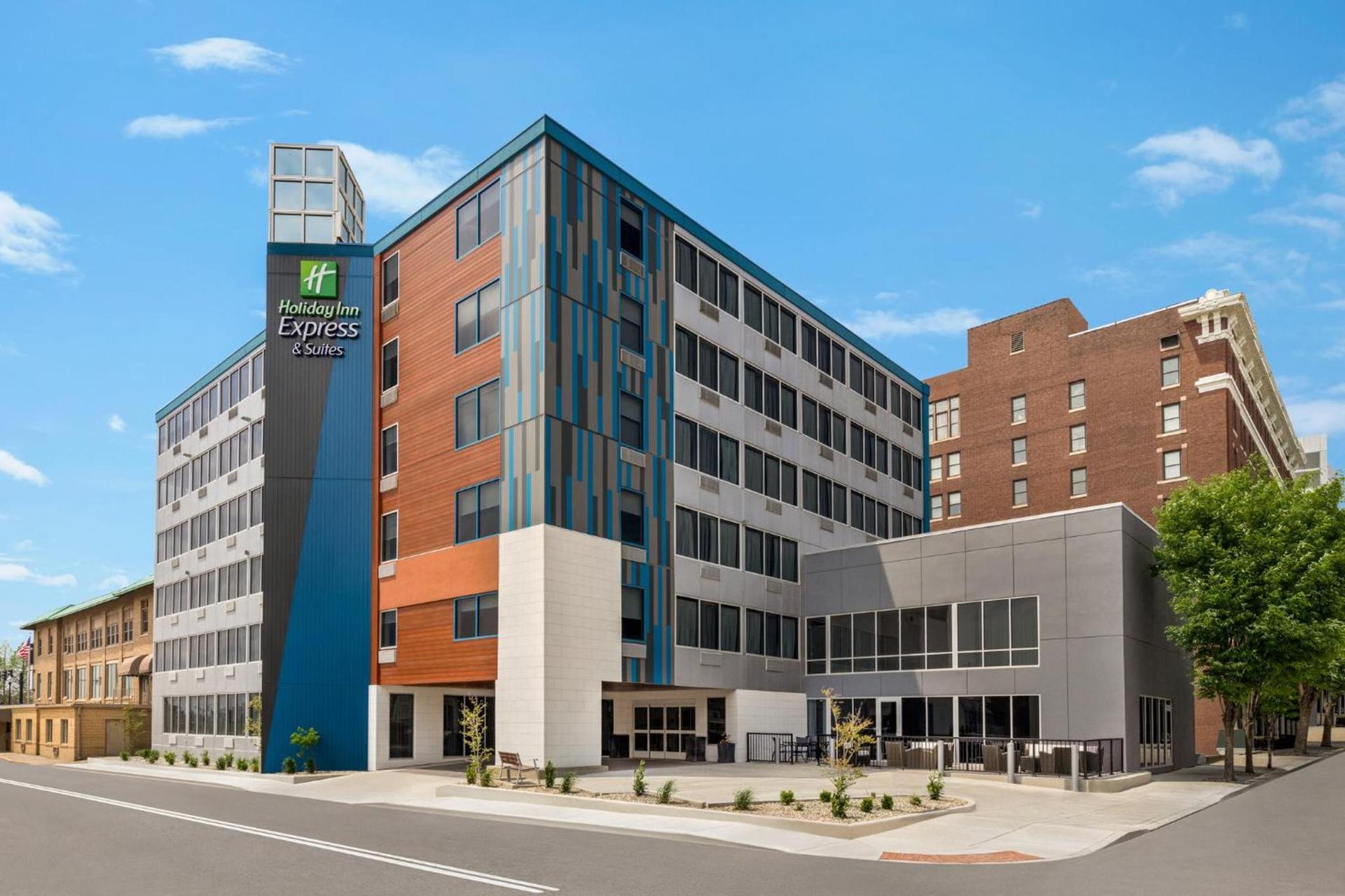 Holiday Inn Express & Suites Evansville Downtown by IHG photo 1