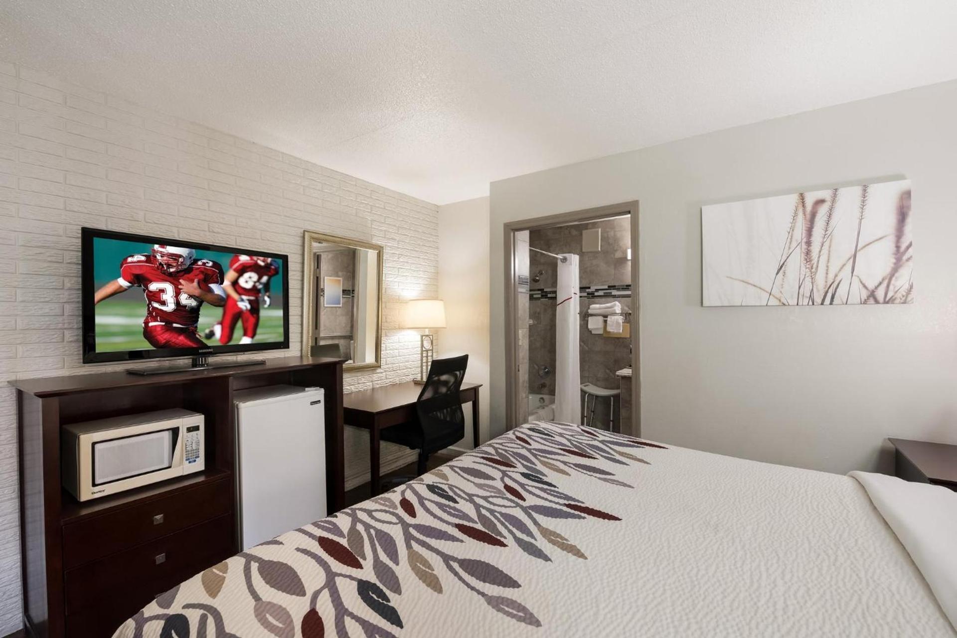 Red Roof Inn Lenoir photo 27