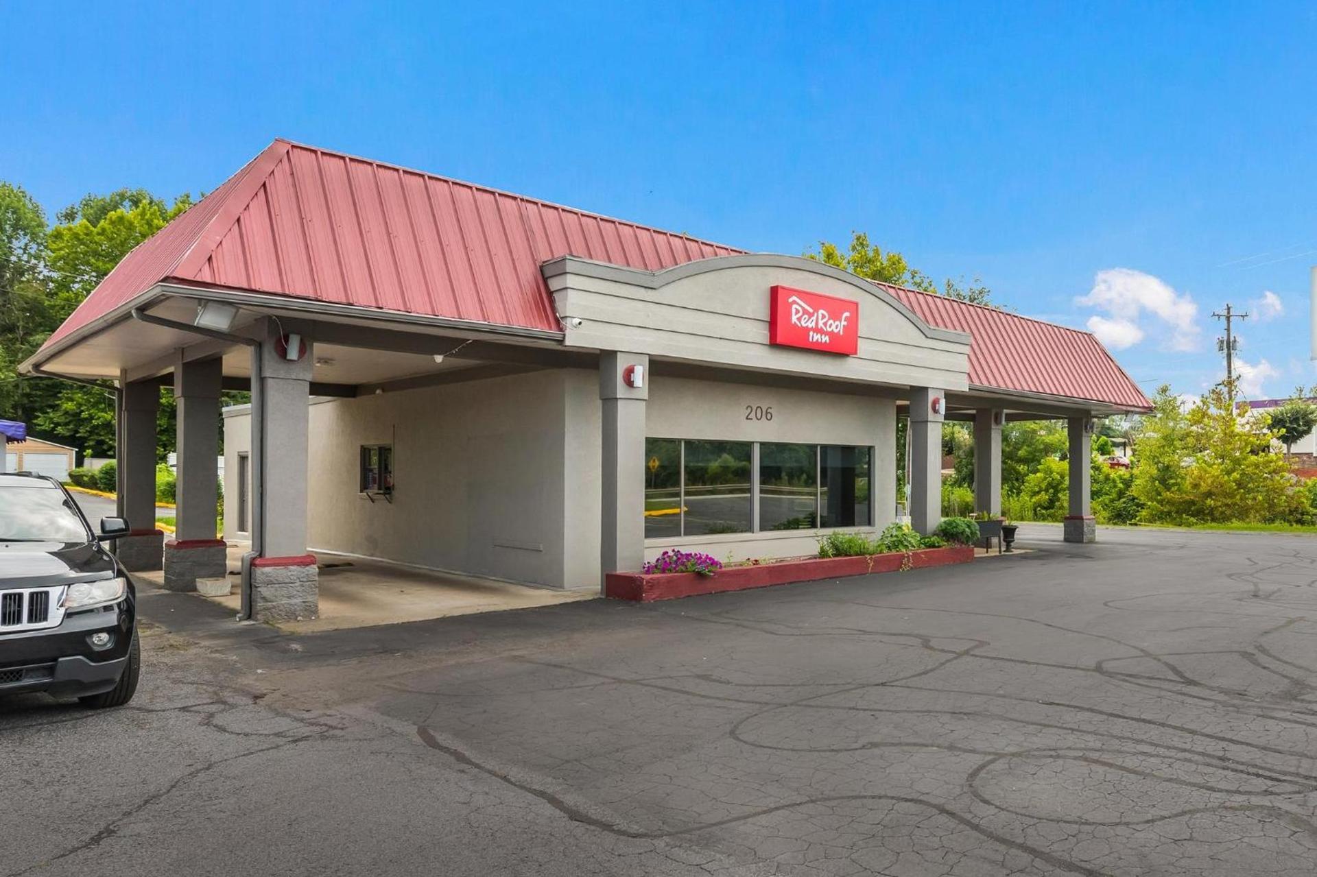 Red Roof Inn Lenoir photo 2