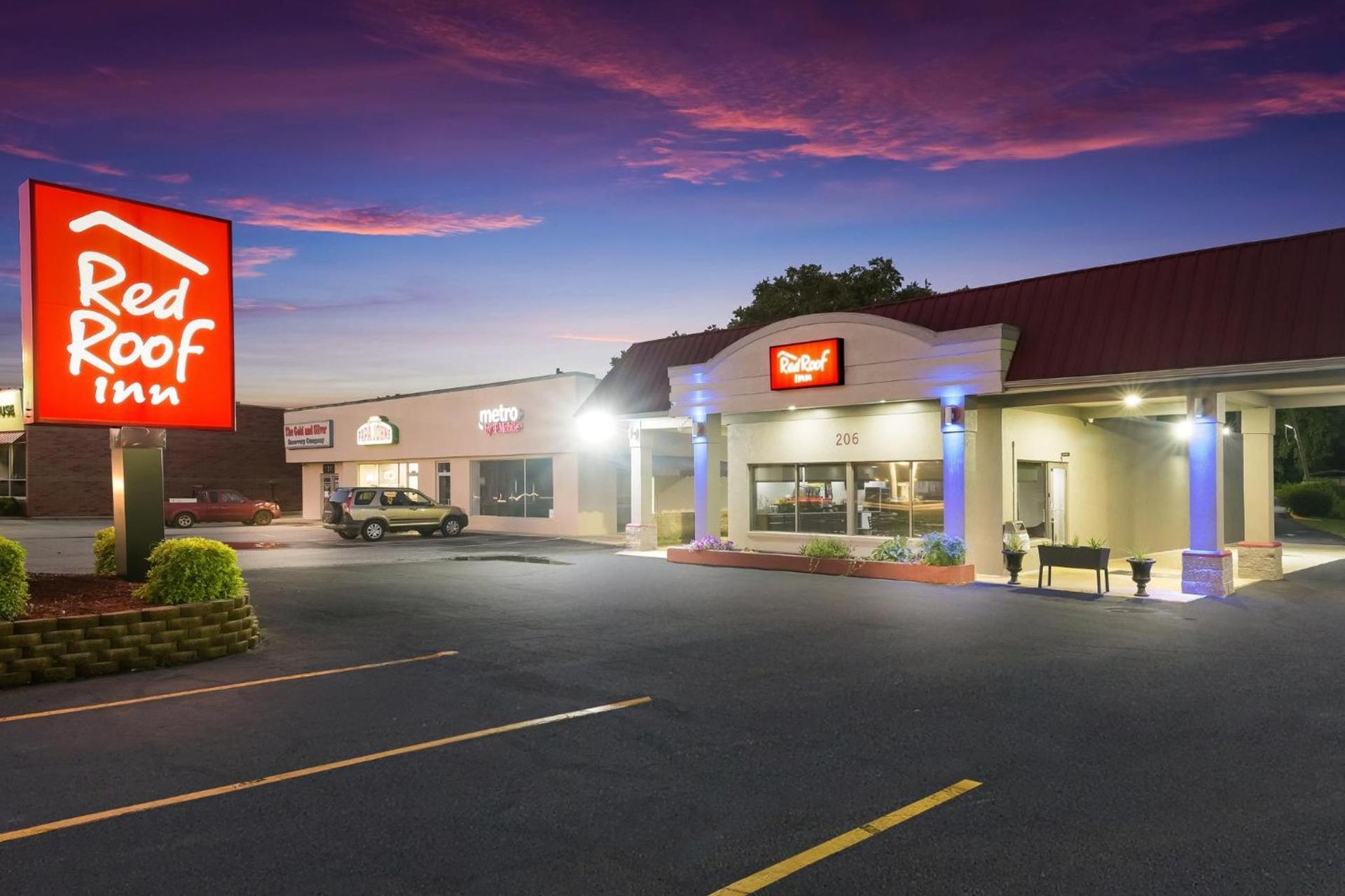 Red Roof Inn Lenoir photo 6