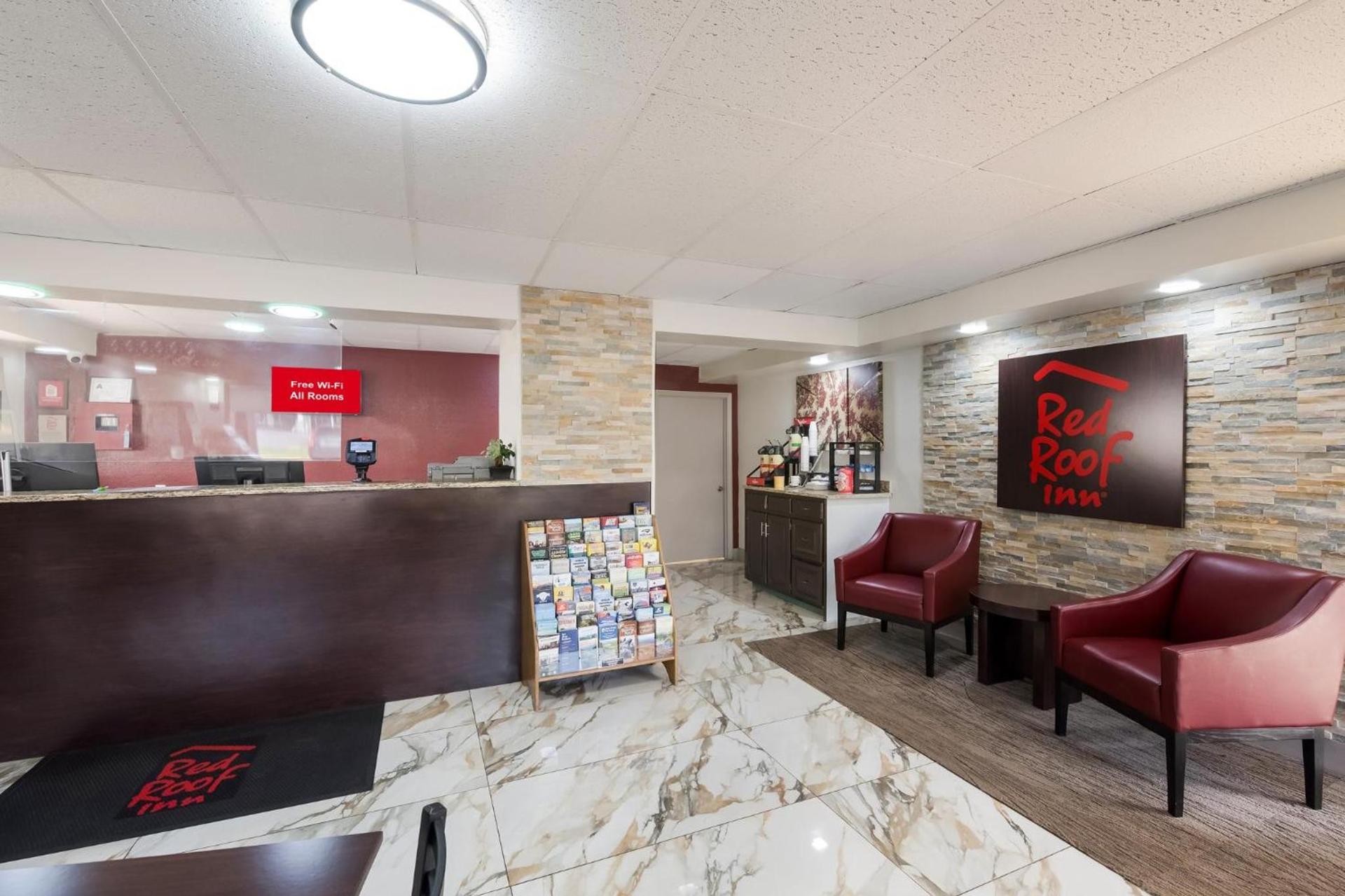 Red Roof Inn Lenoir photo 8