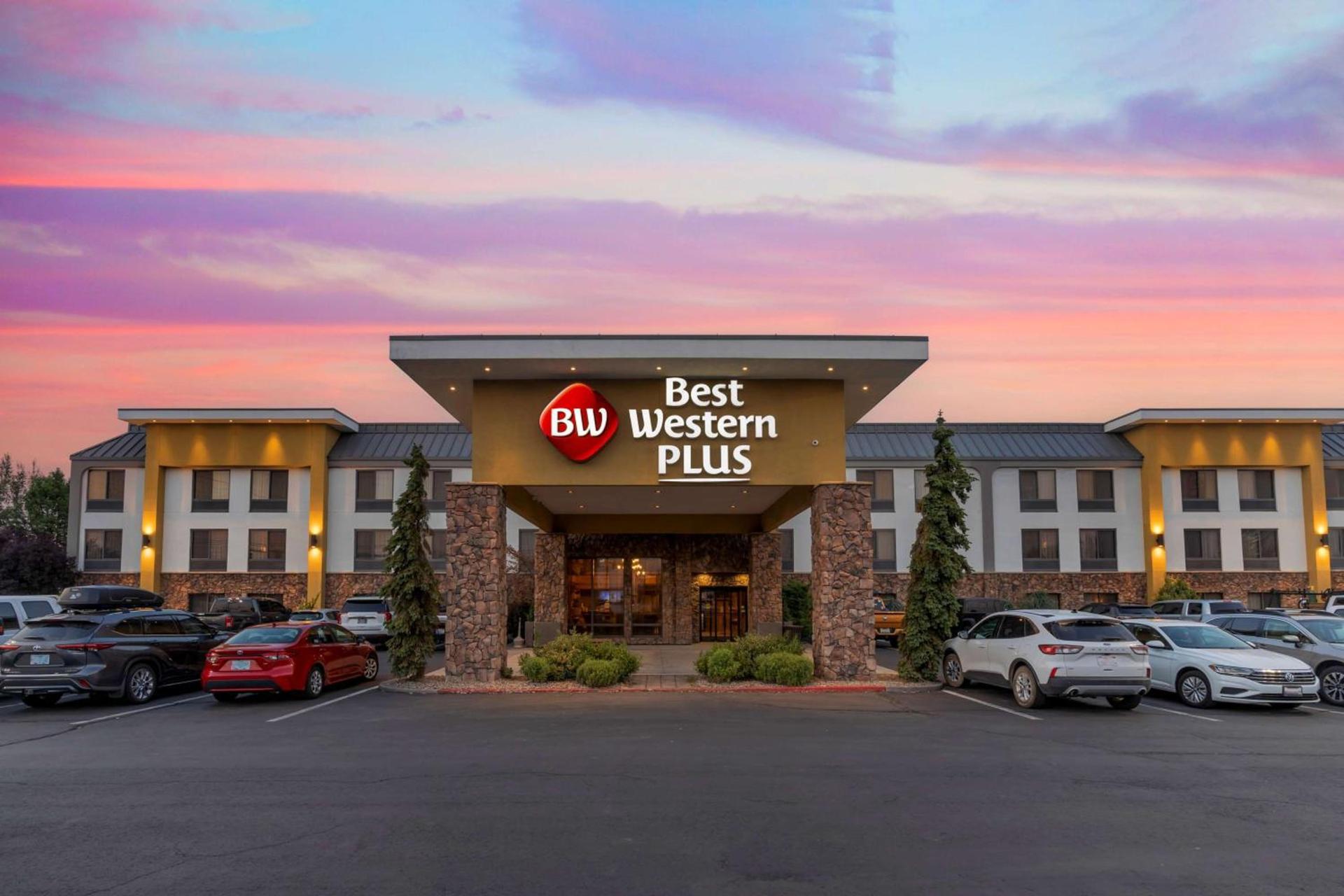 Best Western Plus Olympic Inn photo 1
