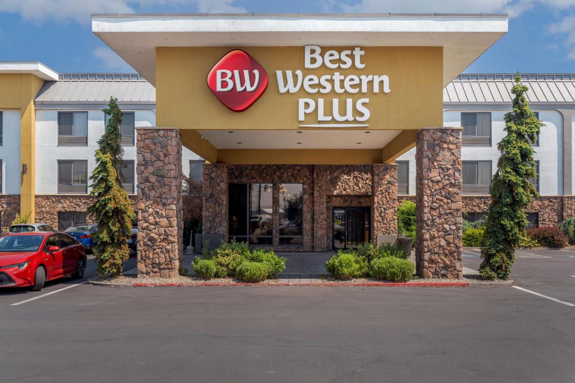 Best Western Plus Olympic Inn photo 42