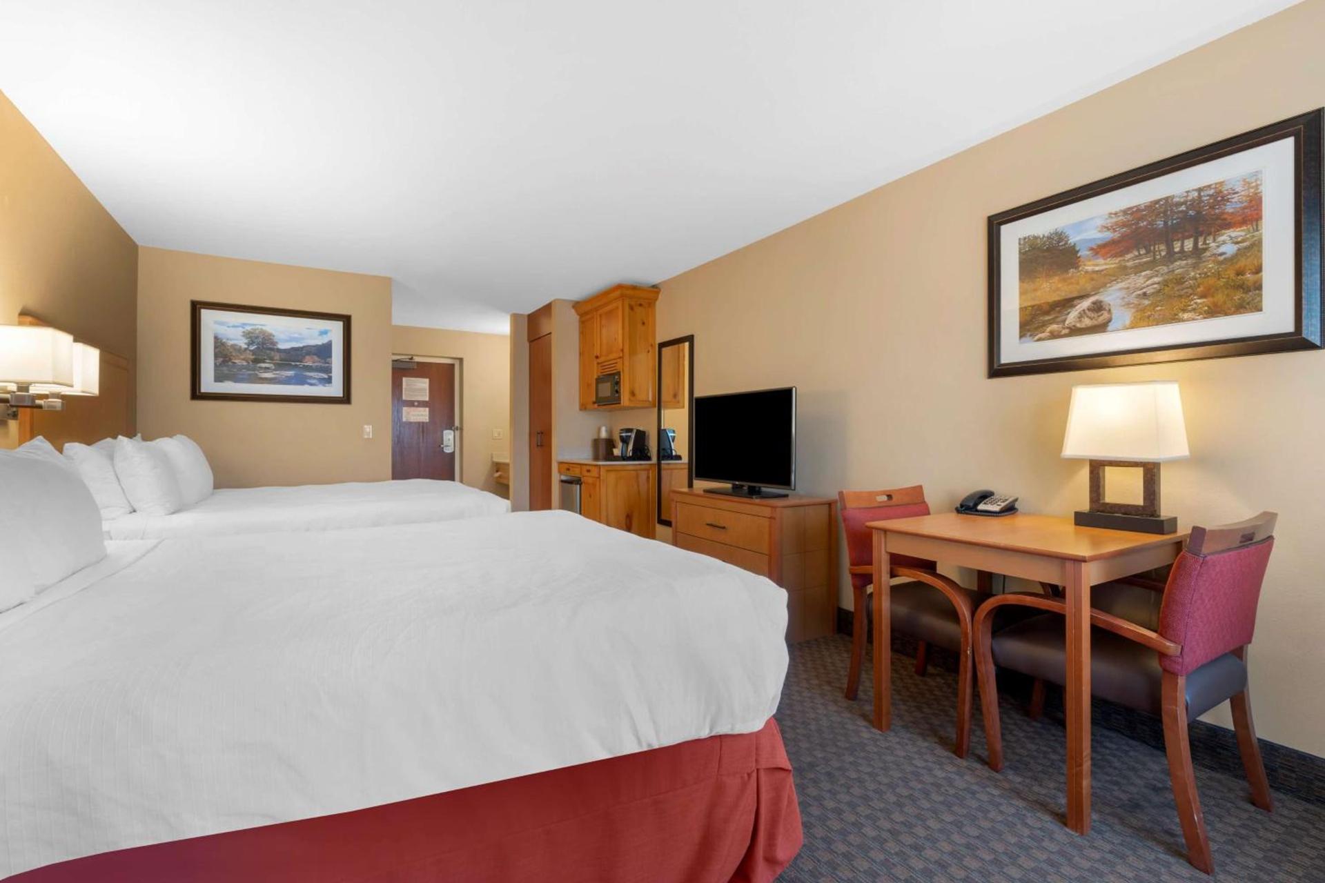 Best Western Plus Olympic Inn photo 9