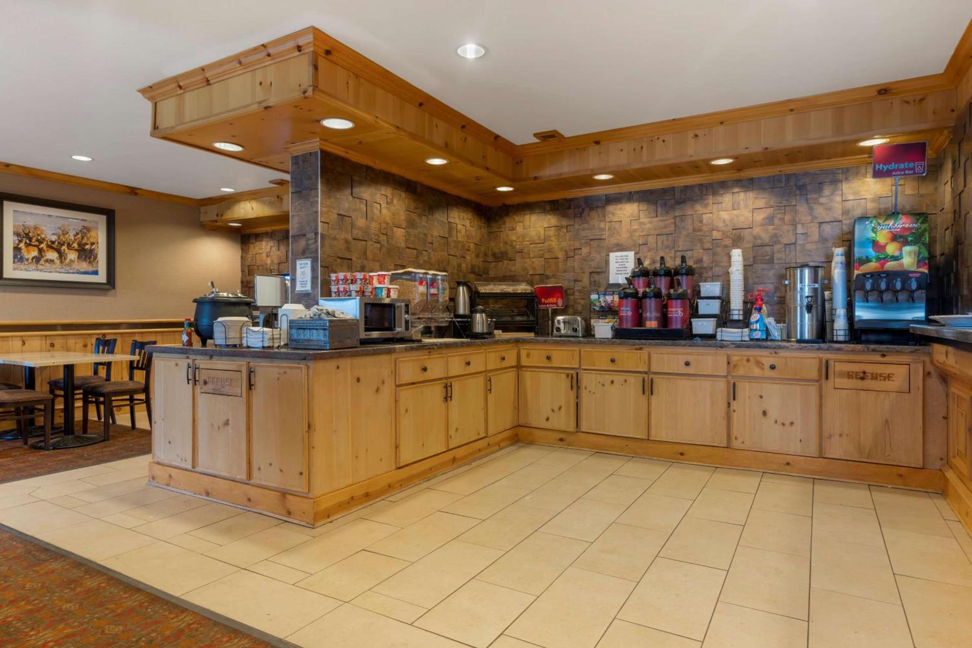 Best Western Plus Olympic Inn photo 36