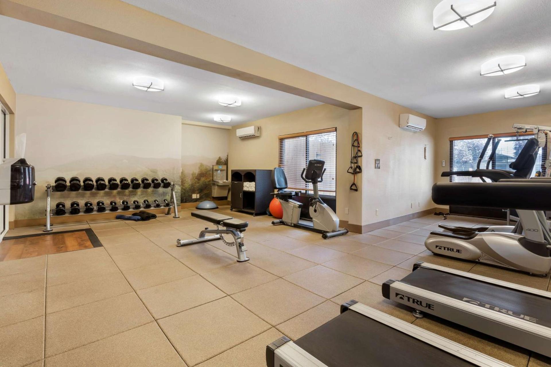 Best Western Plus Olympic Inn photo 32