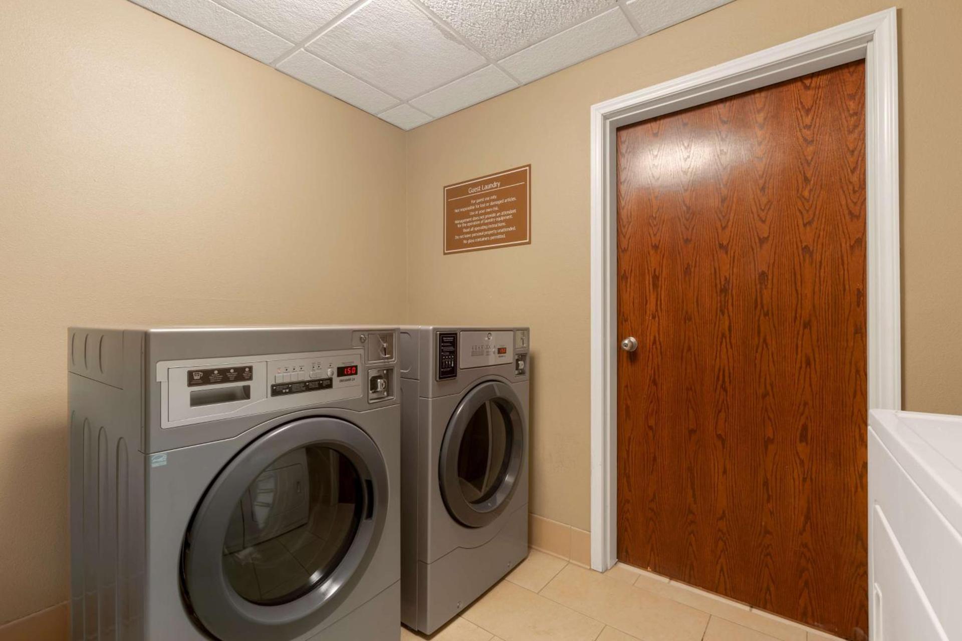 Best Western Plus Olympic Inn photo 34