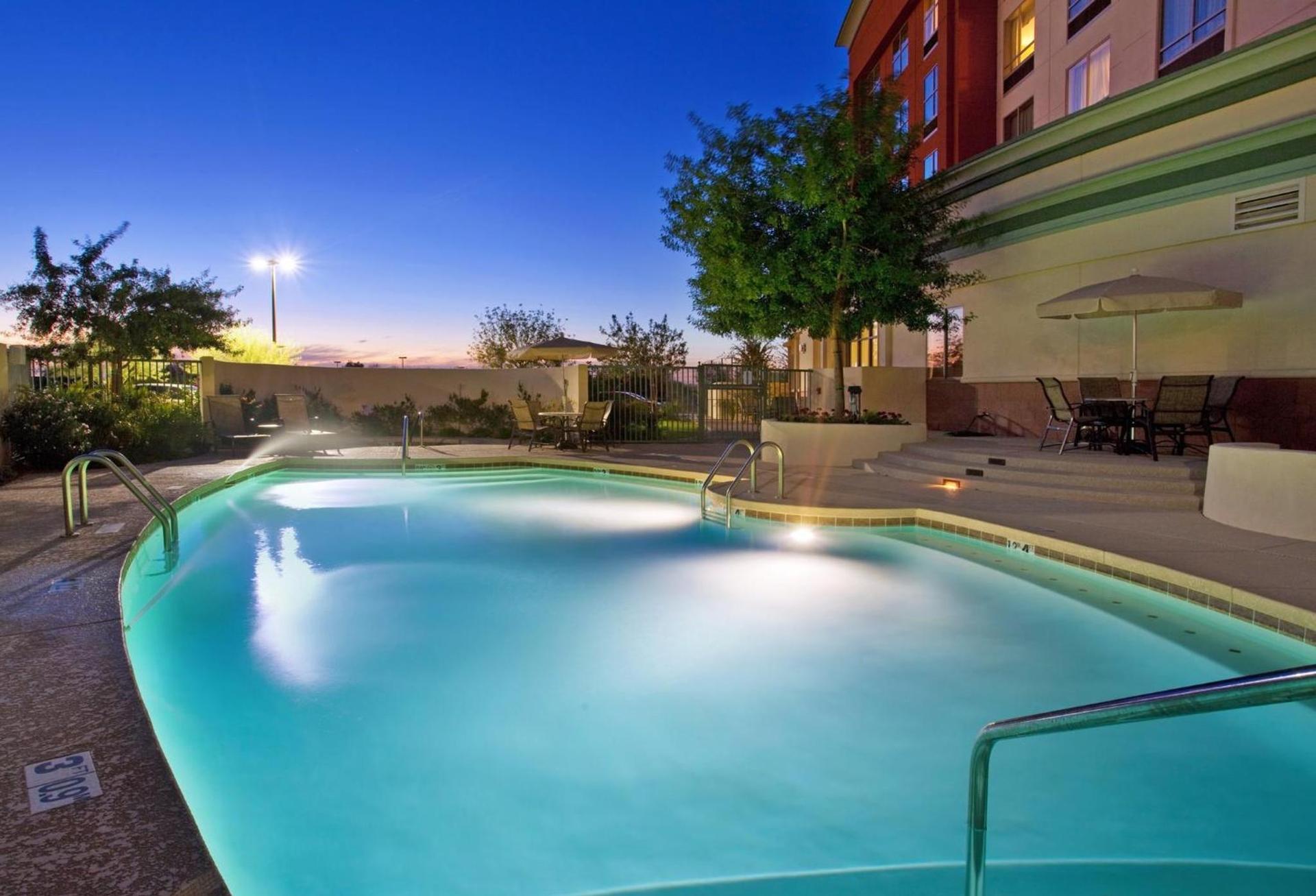 Holiday Inn & Suites Phoenix Airport by IHG photo 35