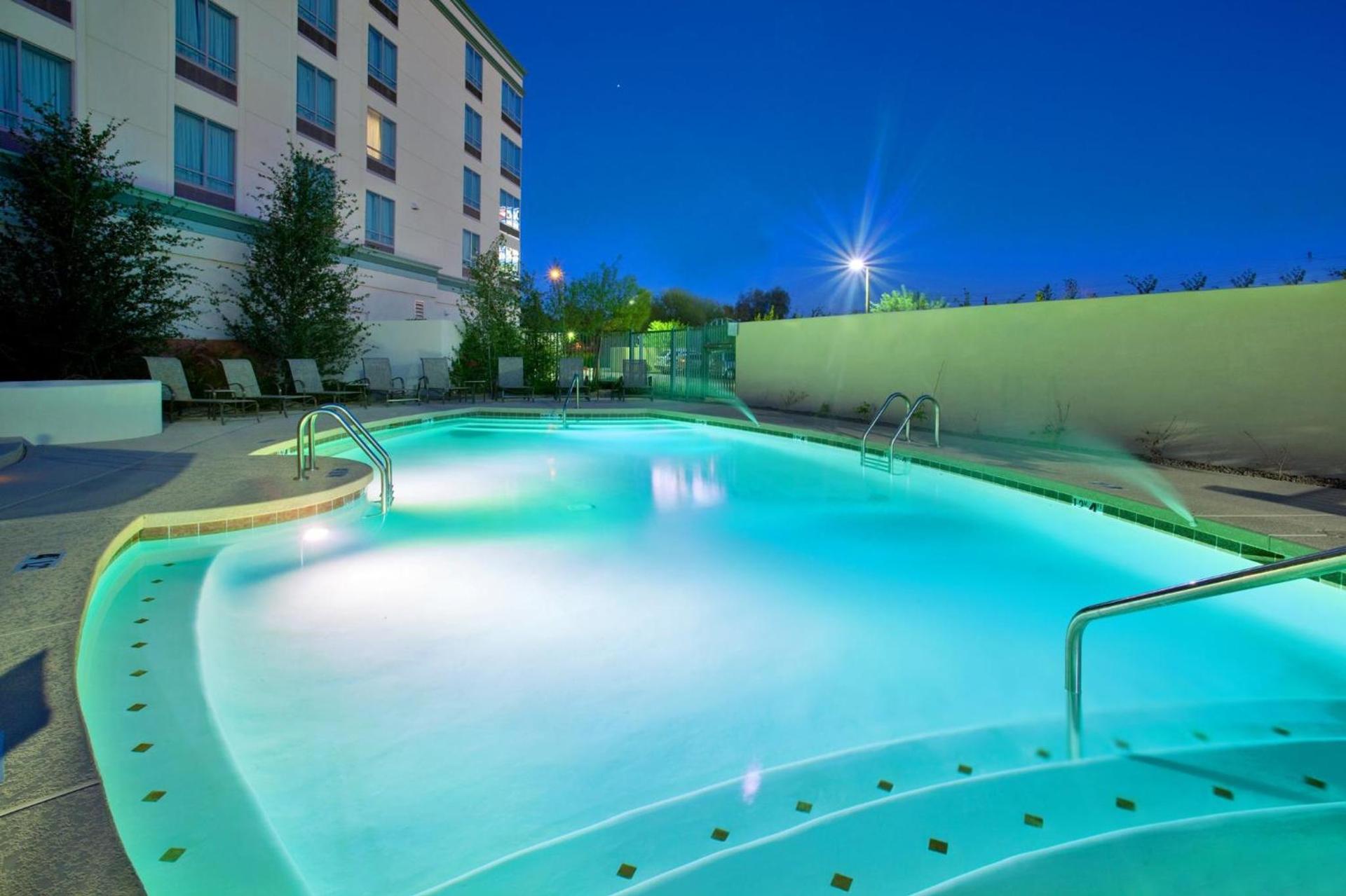 Holiday Inn & Suites Phoenix Airport by IHG photo 39