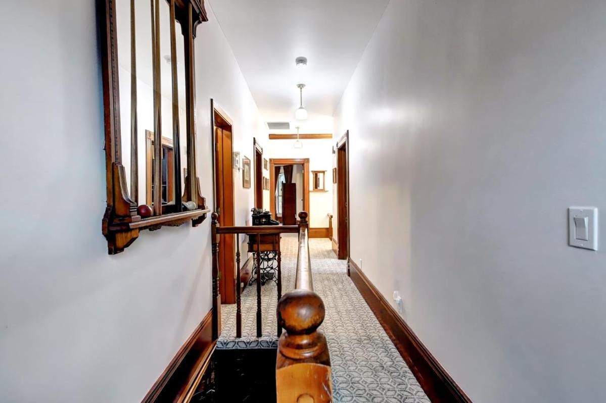 Golden Dreams Inn photo 4