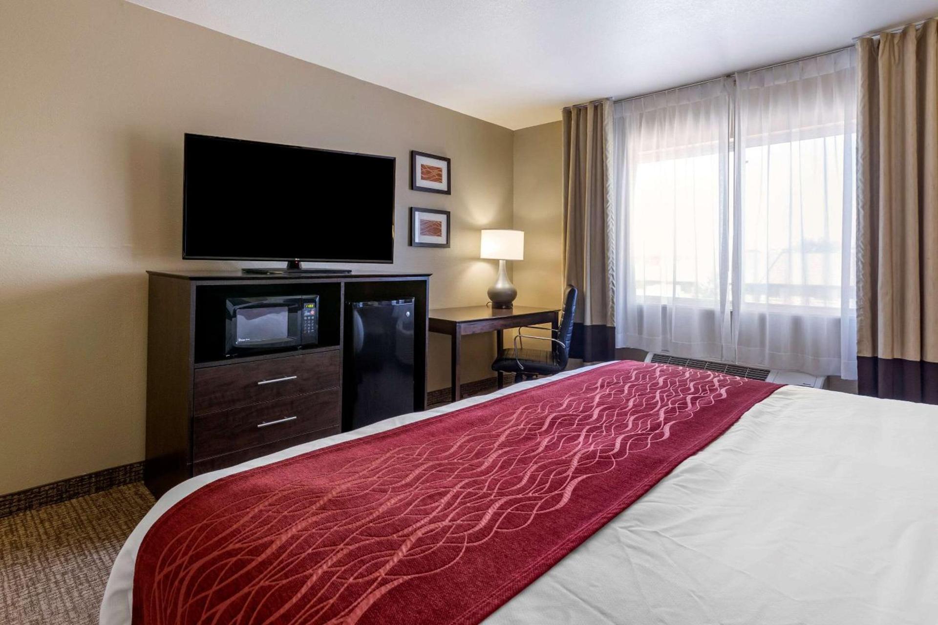 Comfort Inn & Suites Waterloo - Cedar Falls photo 15