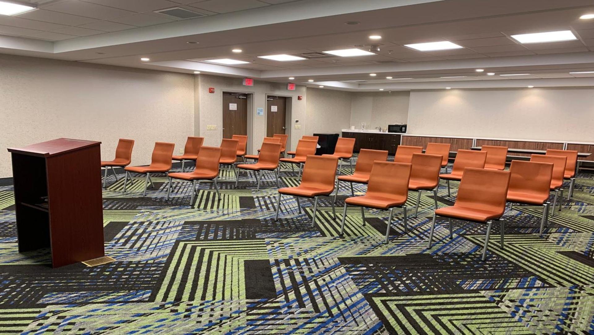 Holiday Inn Express & Suites - Middletown by IHG photo 23