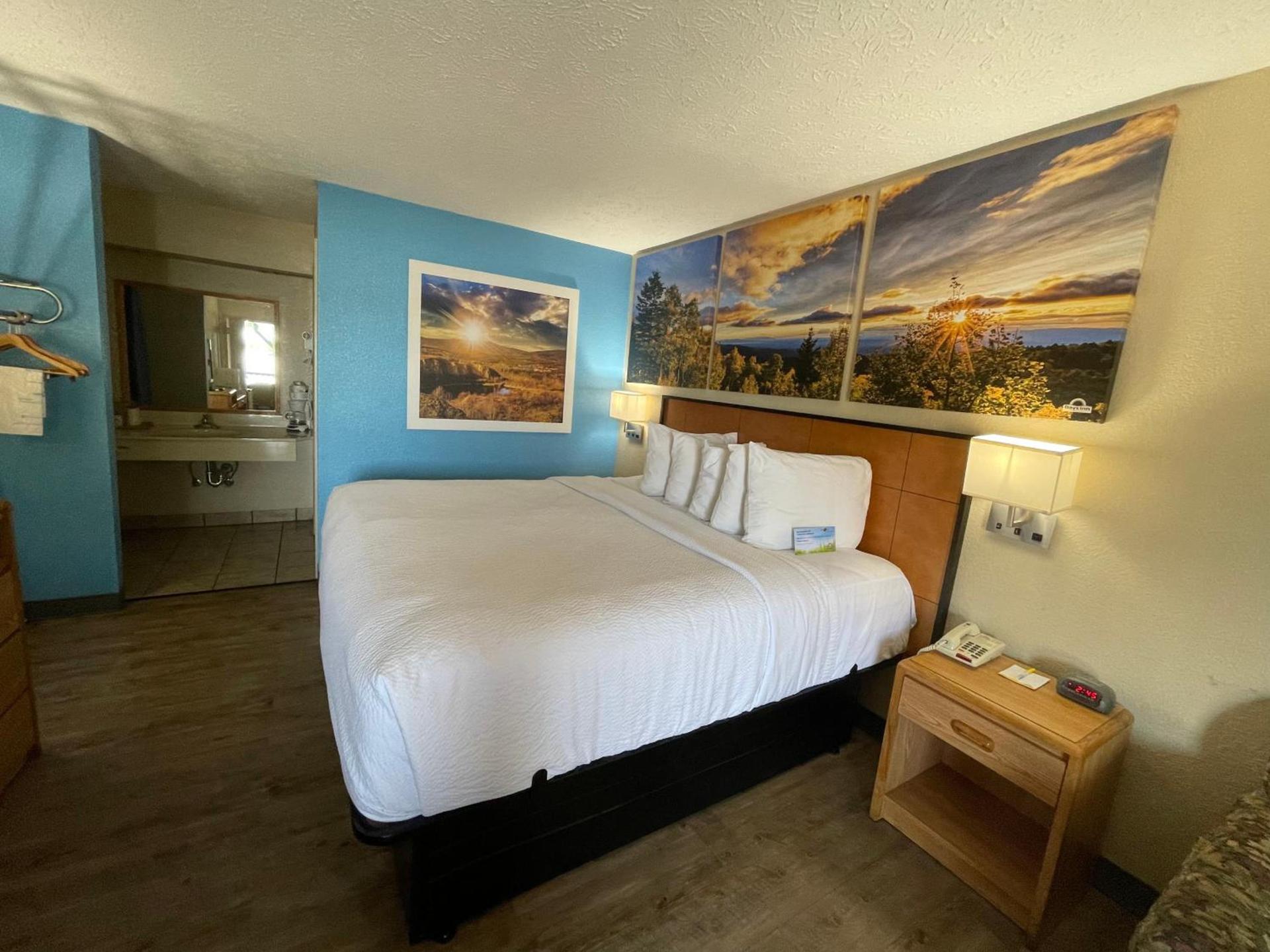 Days Inn by Wyndham Lexington photo 36
